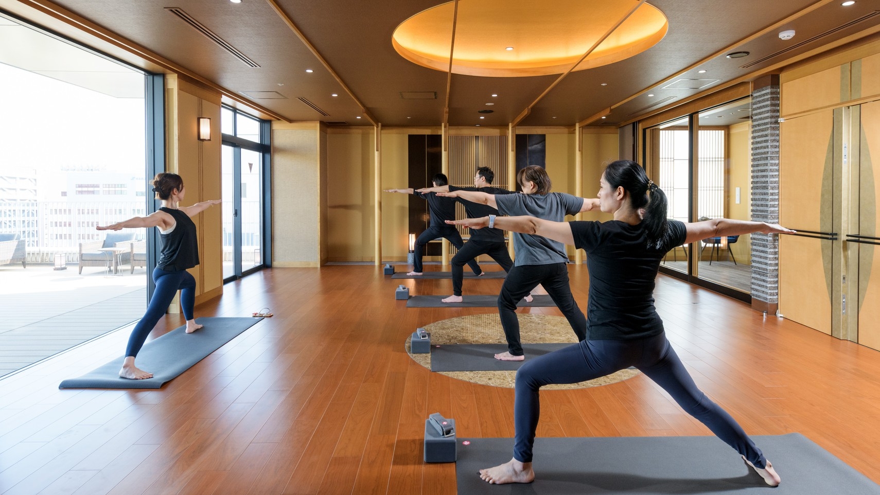 アメリカ発YogaFitパーソナルトレーニングが50％off 自分を見つめなおすヨガ旅＞