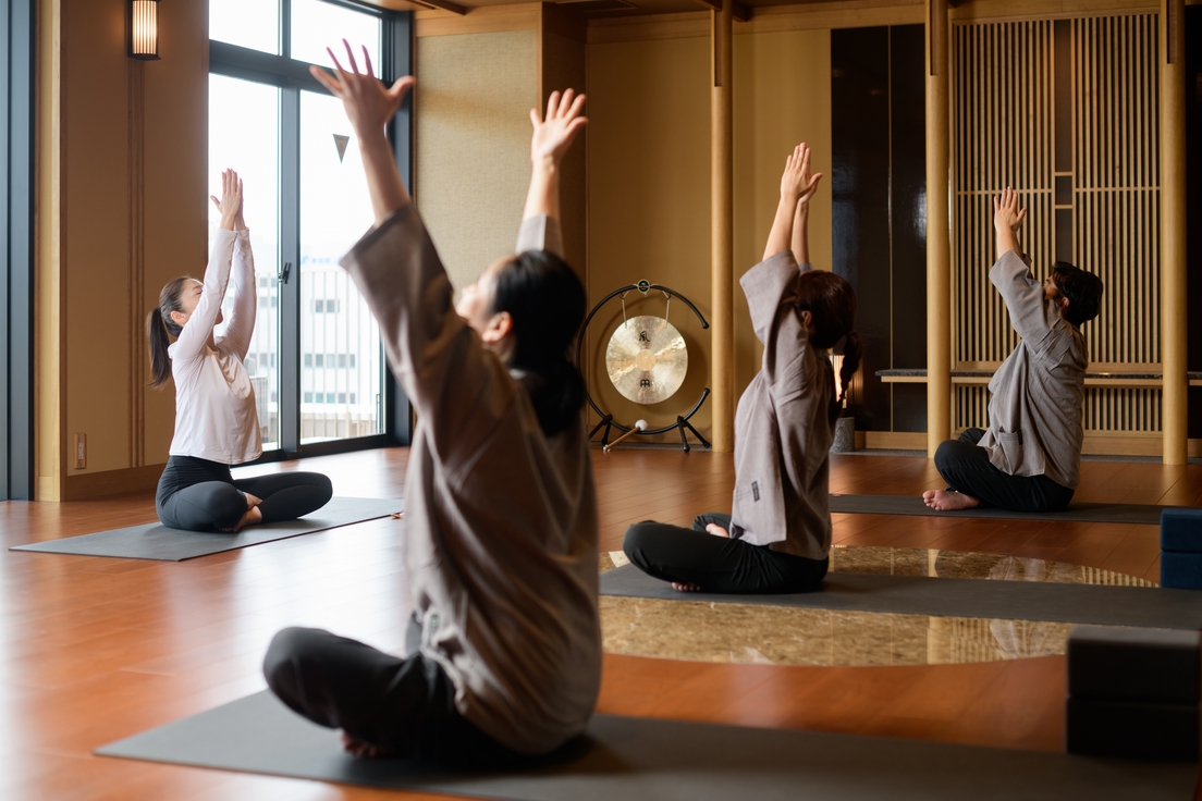 アメリカ発YogaFitパーソナルトレーニングが50％off 自分を見つめなおすヨガ旅＞