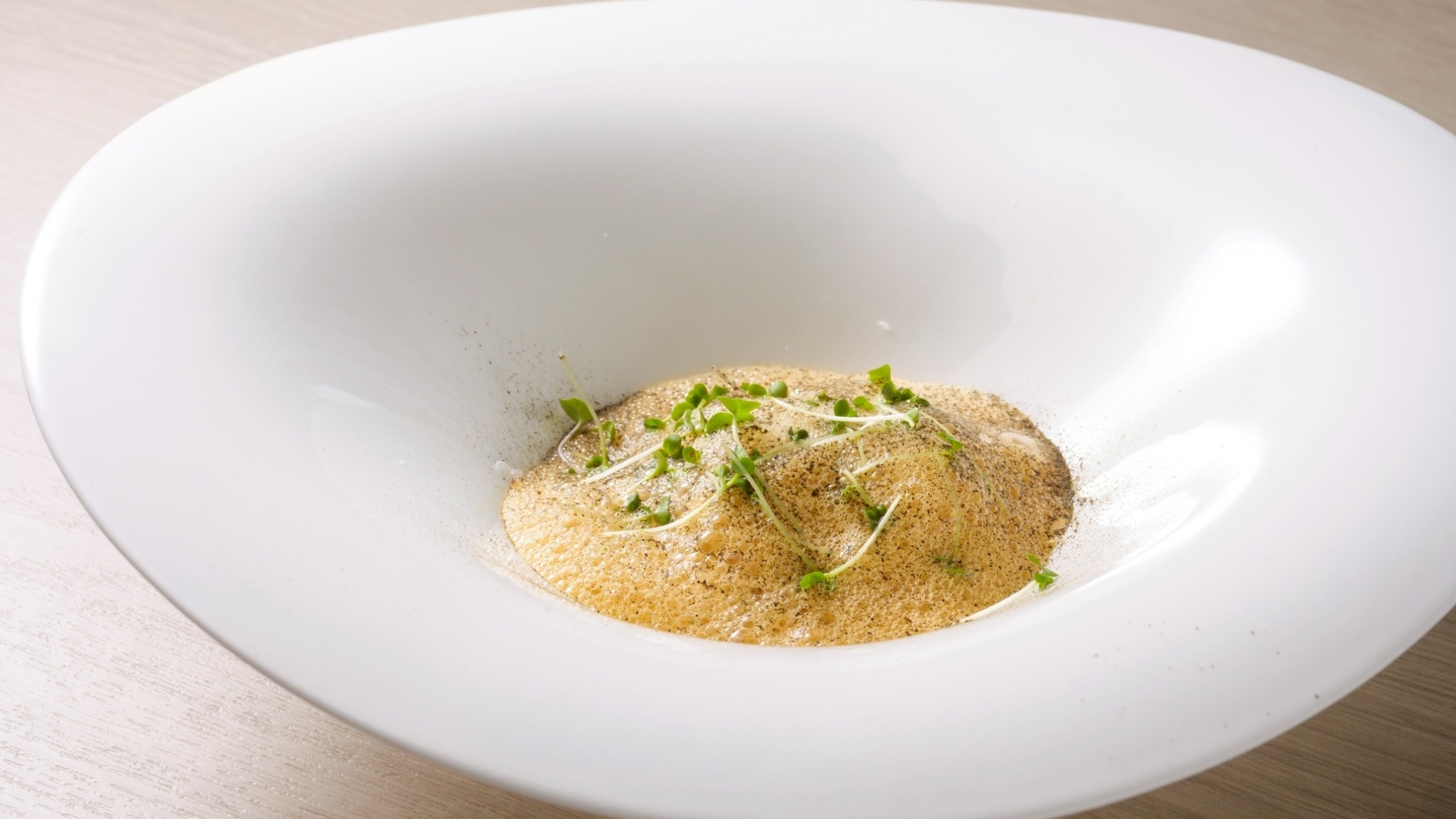 ReLaboエクスペリエンス 青森再発見 最先端科学で仕立てる青森フレンチガストロノミー＞