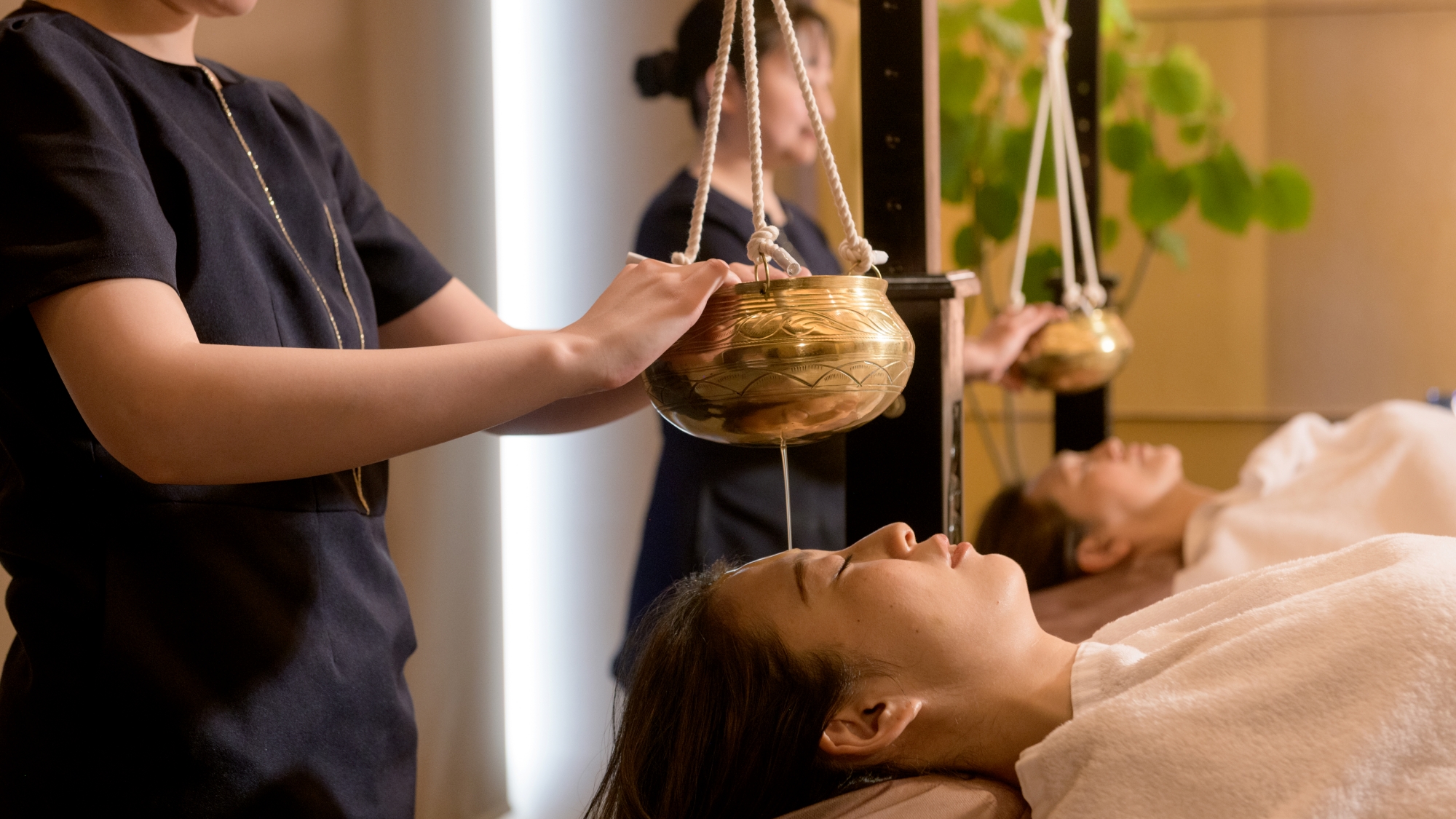 【Wellness Spa ReLabo】和の世界観を感じるオリジナルオイルで肌に透明感を与えます。