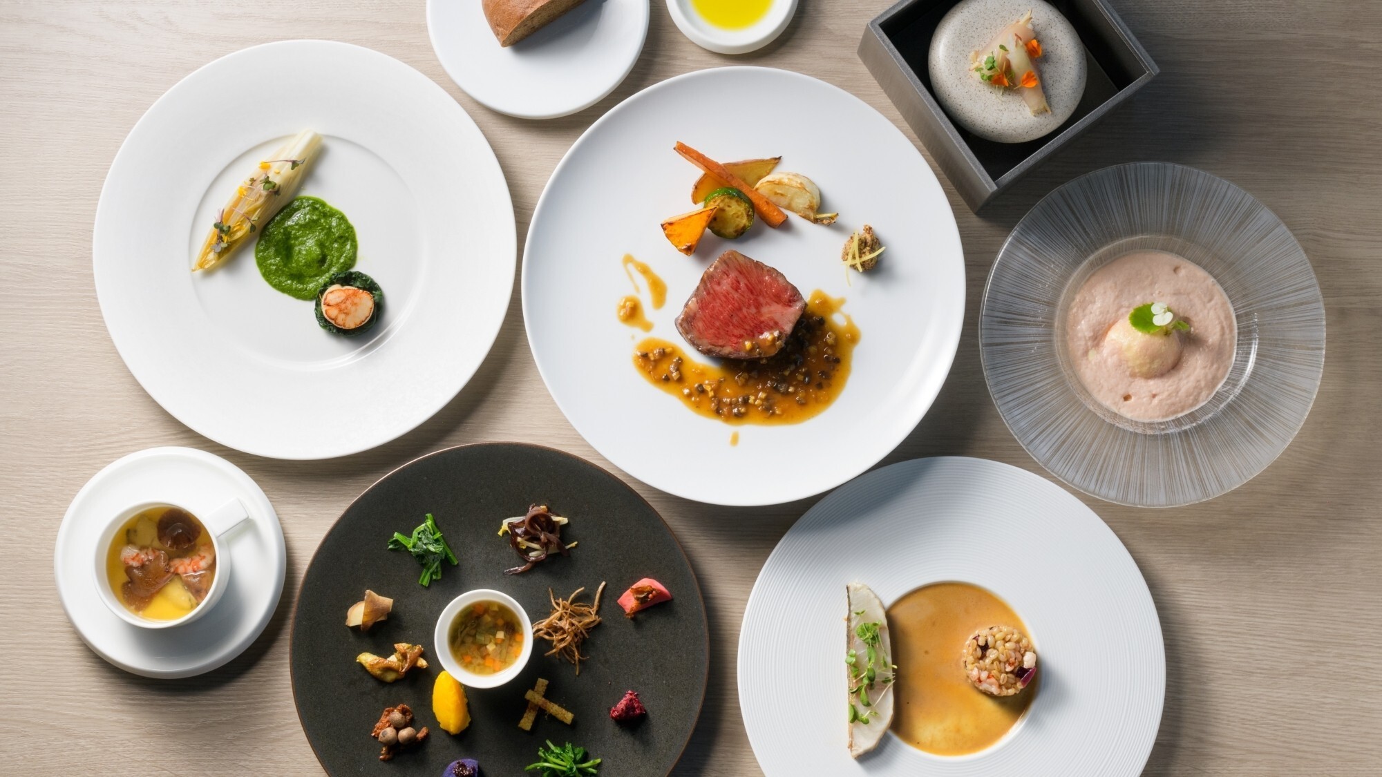 【お食事一例】「2024Winter Menu」寒さが心地よい季節にぴったりの温かなひとときを。