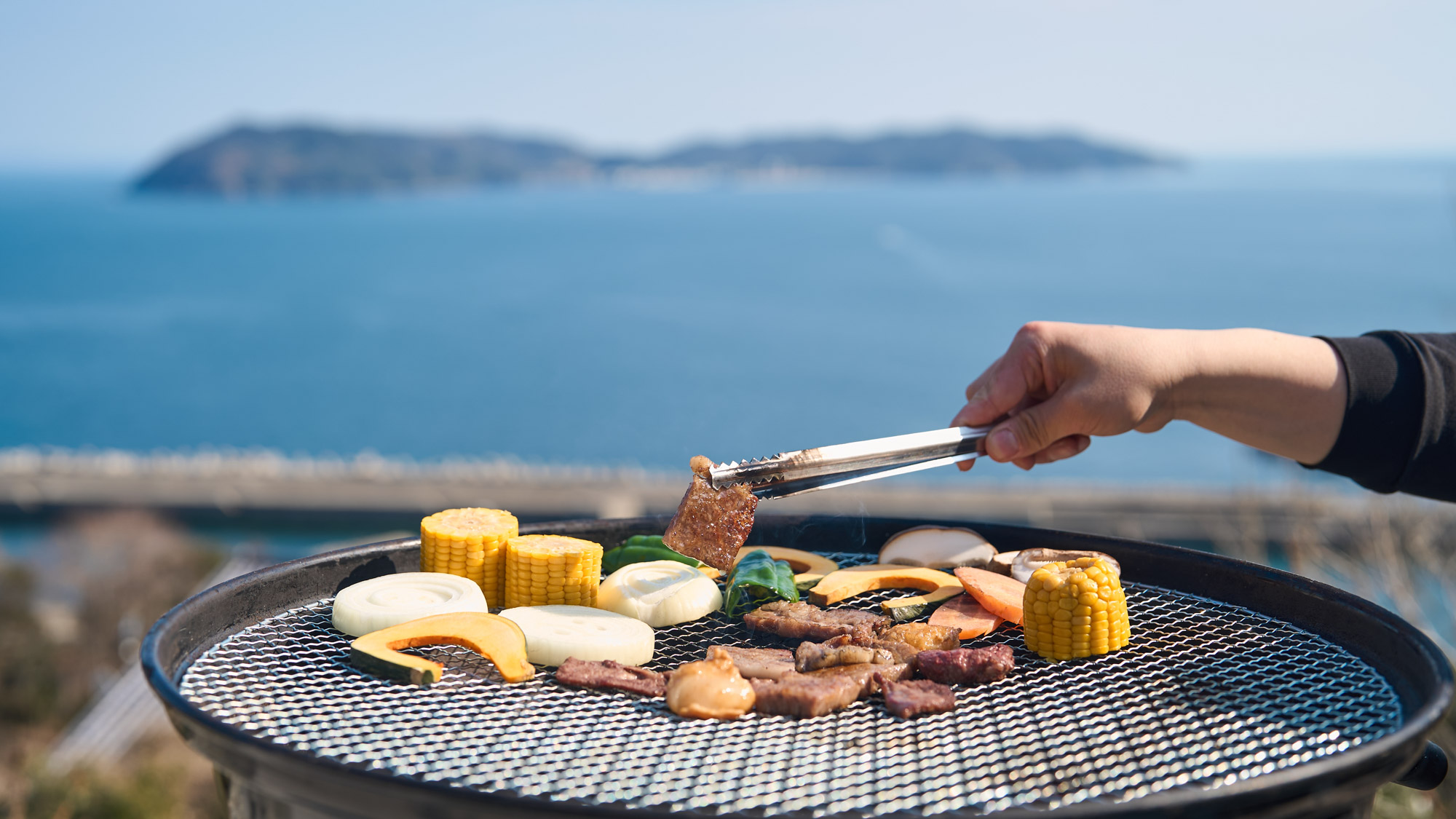 海を眺めながらのBBQは格別