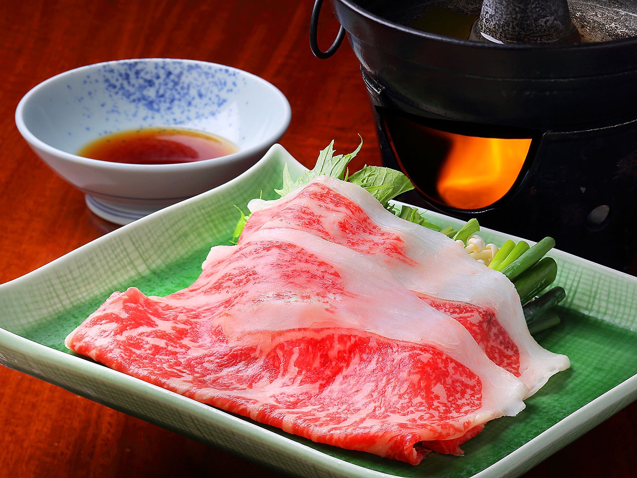 【一人旅】源泉かけ流しの温泉でひとり時間を贅沢に楽しむ…旬の会席料理と白濁の湯【2食付き】