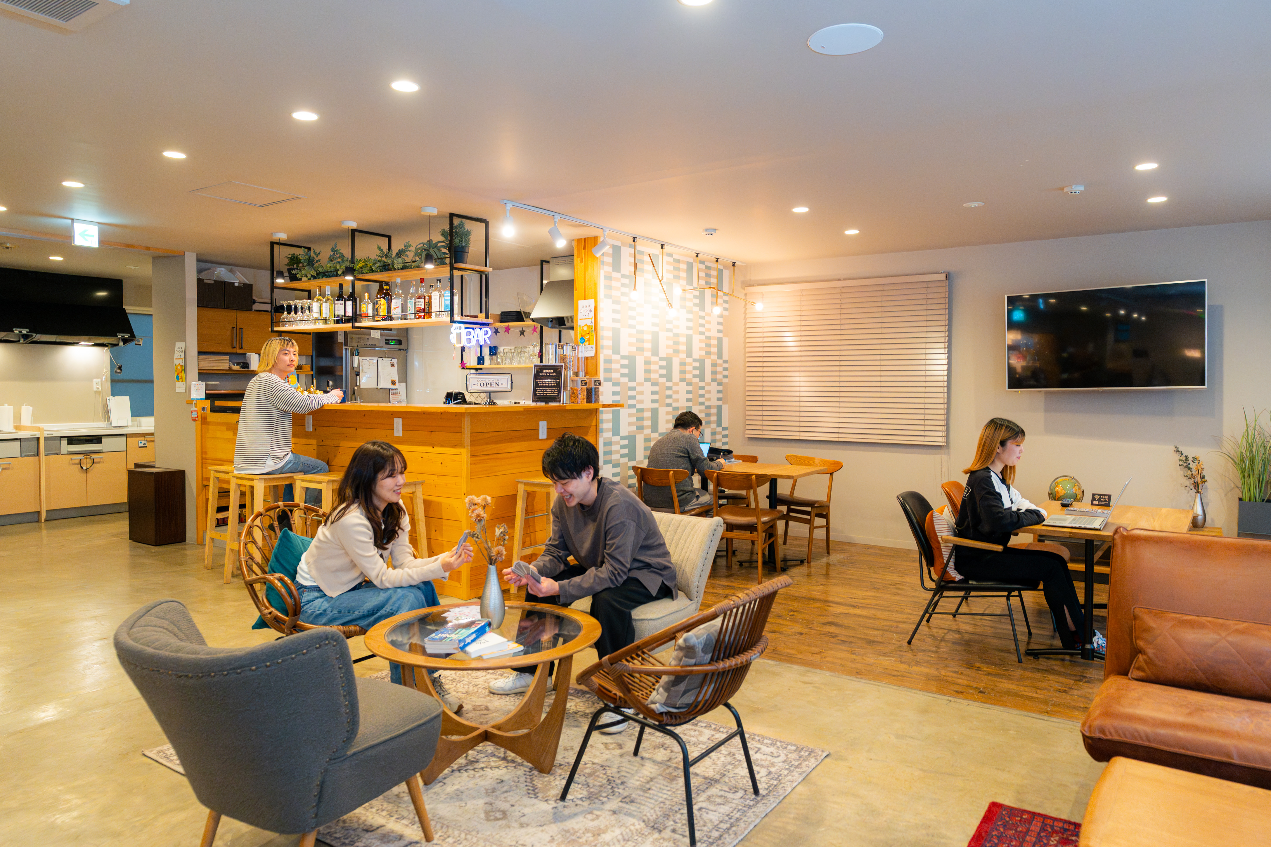 ラウンジ（BAR）