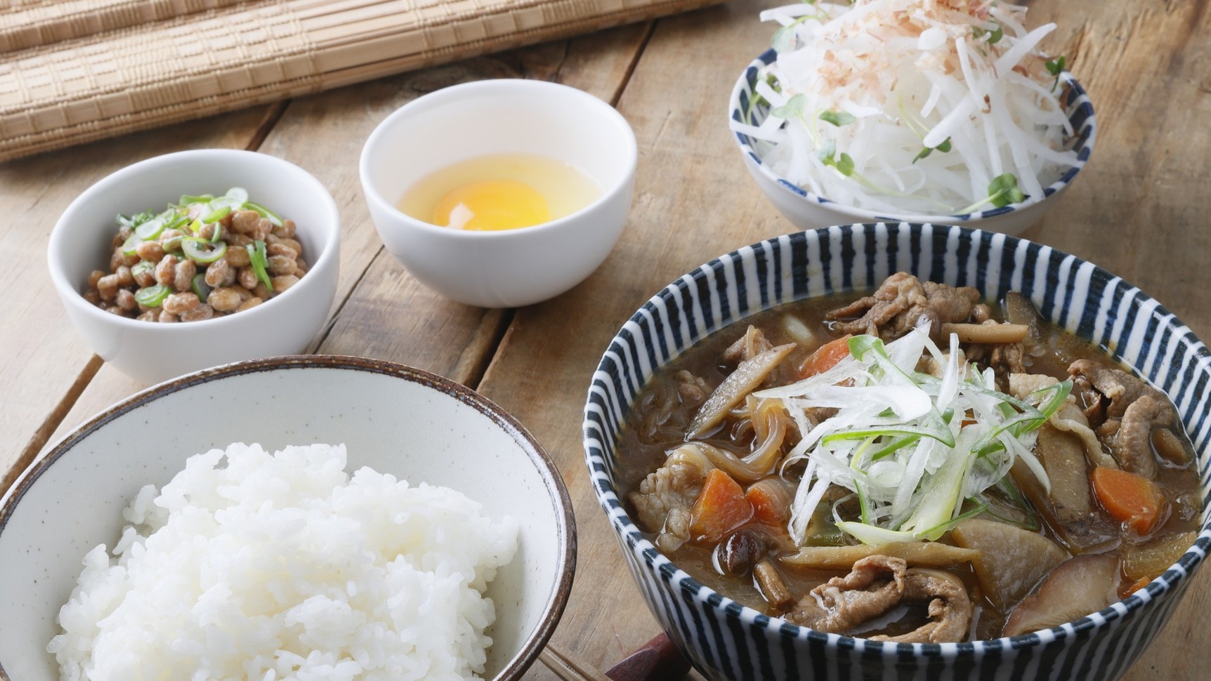 【朝夕2食付き】食事の心配不要！長期滞在にもおすすめ ※土曜夜・日曜・月曜朝は食事の提供がありません