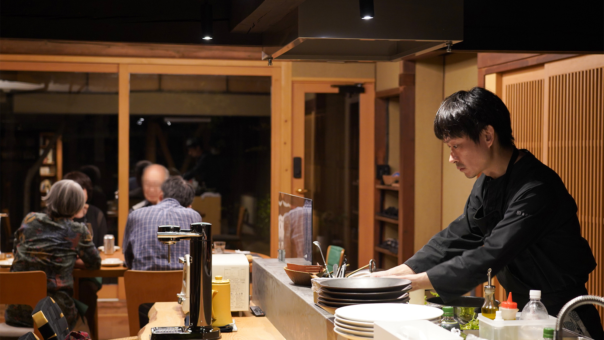 ・【ケータリング】出張シェフによるケータリングサービスを実施（ご利用希望の場合は事前要予約）