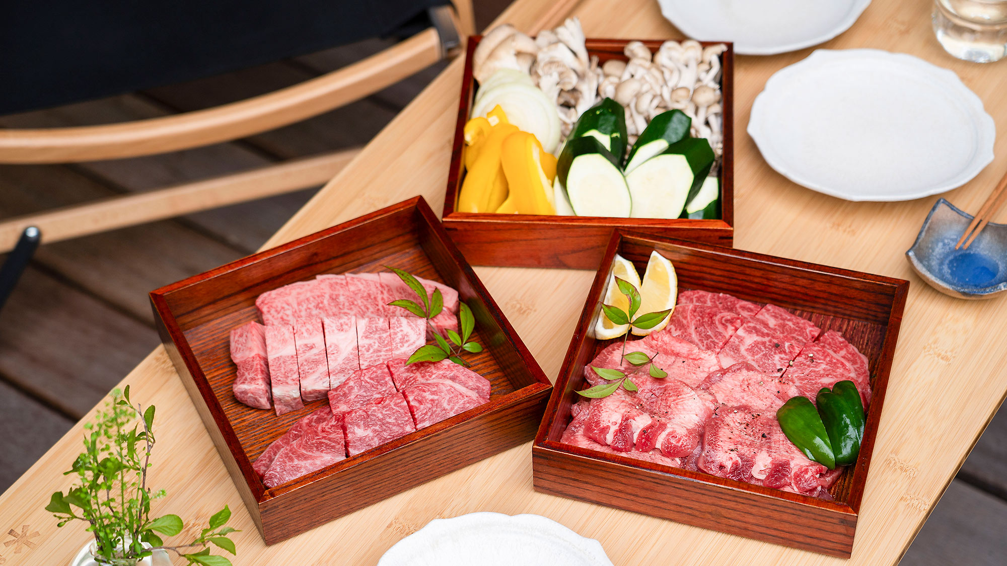 ・【BBQ】黒毛和牛や旬の野菜など、厳選食材のバーベキュー（有料）をお楽しみください
