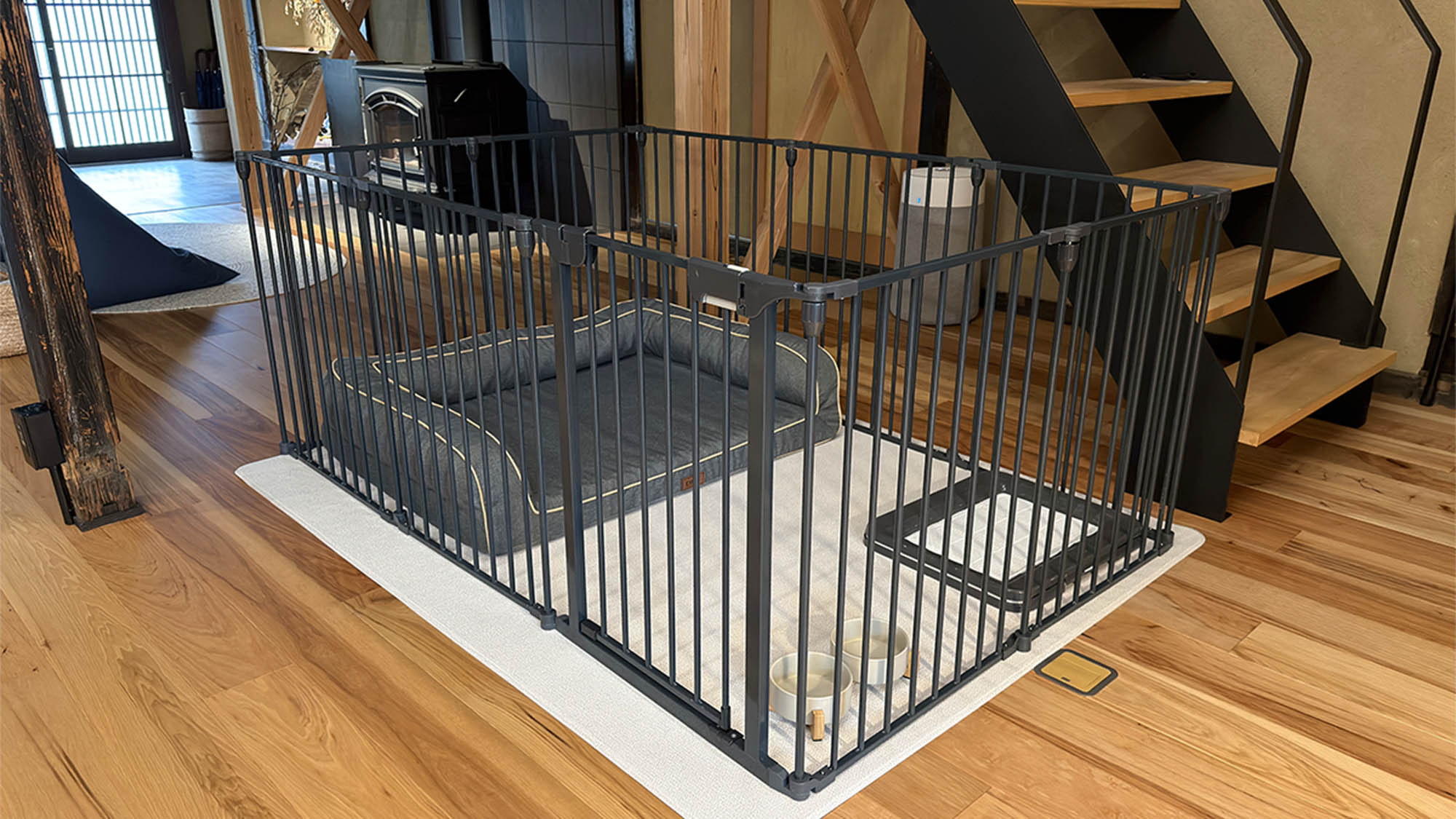 ・【ペットサークル】大切な家族の一員だからこそ。旅先でも安全と快適さをご提供いたします