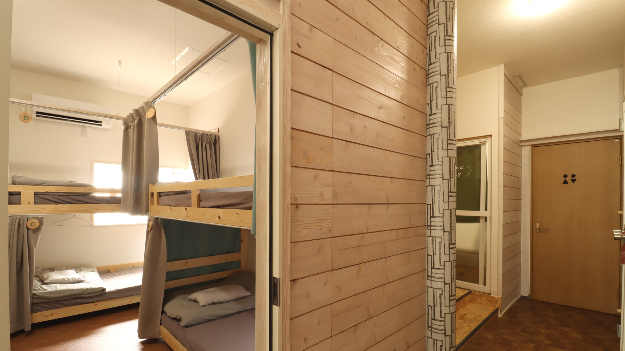 【1F】ドミトリー：トイレからも近くて快適です