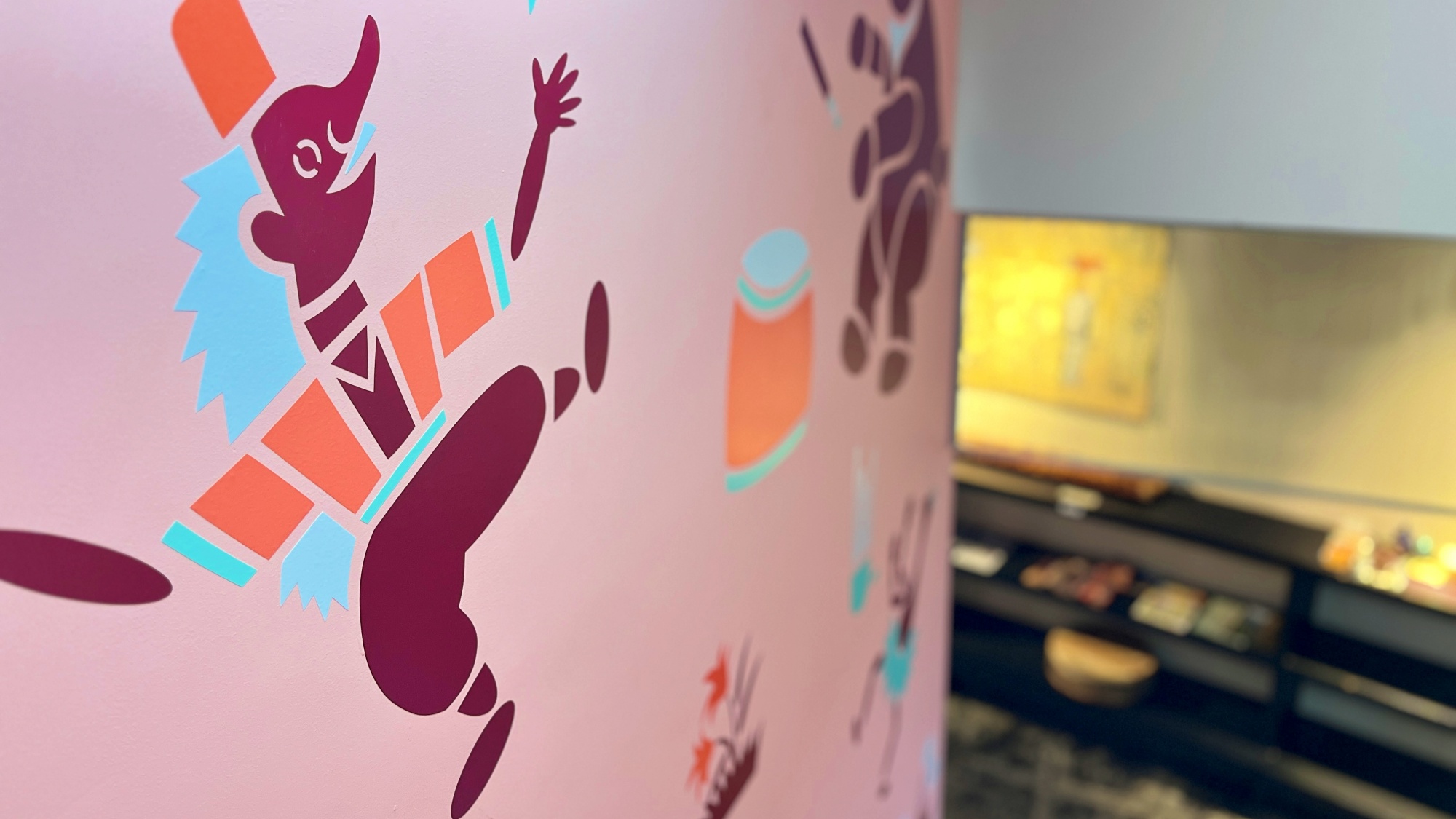 ◆館内はポップでおしゃれ、ちょっと不思議な空間です