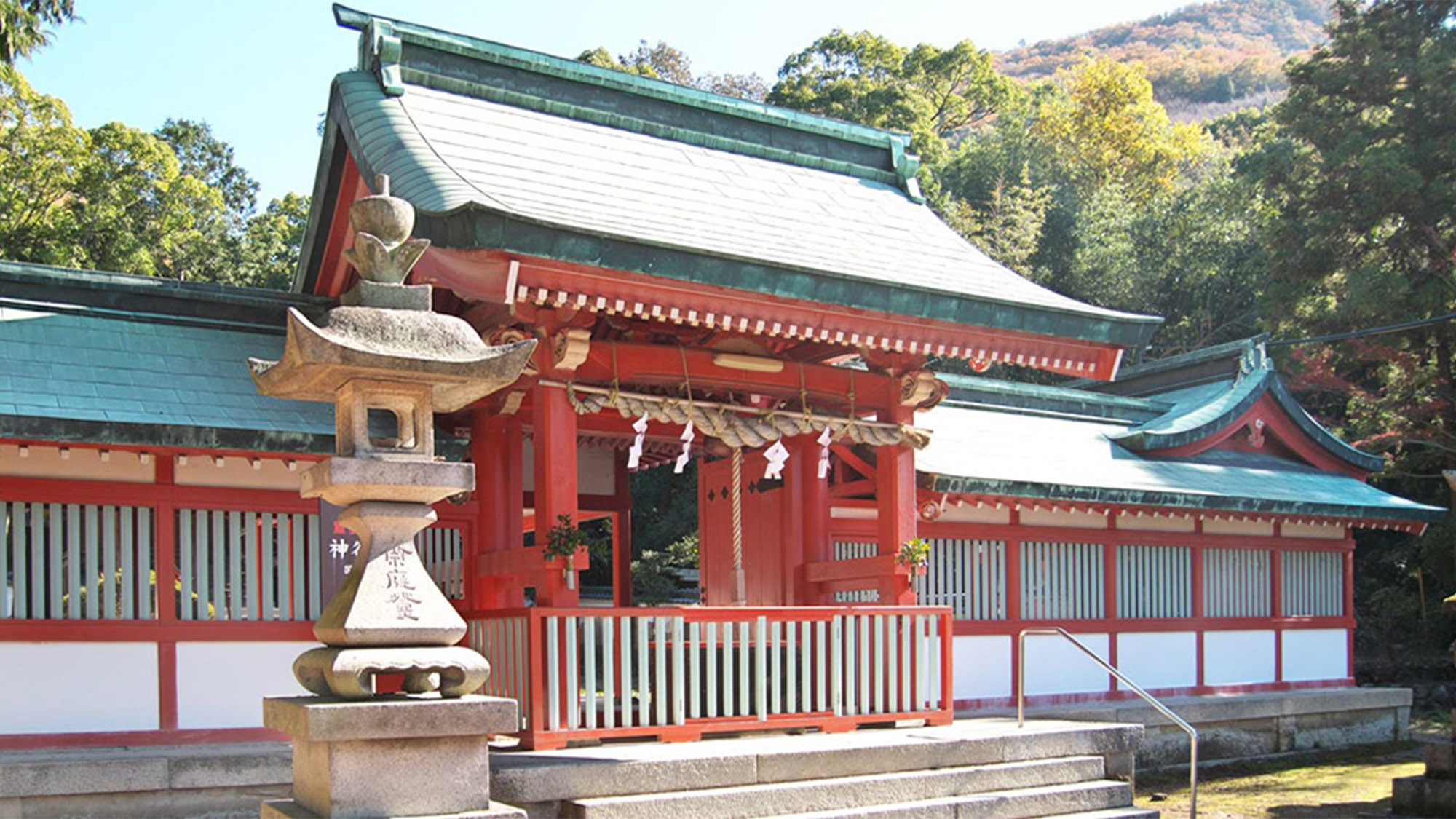 ・【周辺】国宝・神谷神社まで車で約5分。荘厳な雰囲気が漂います