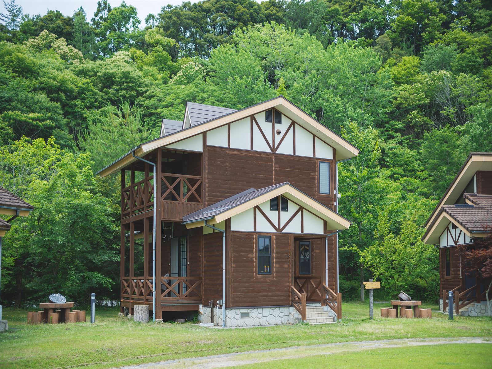 2階建てウッディコテージ5号棟