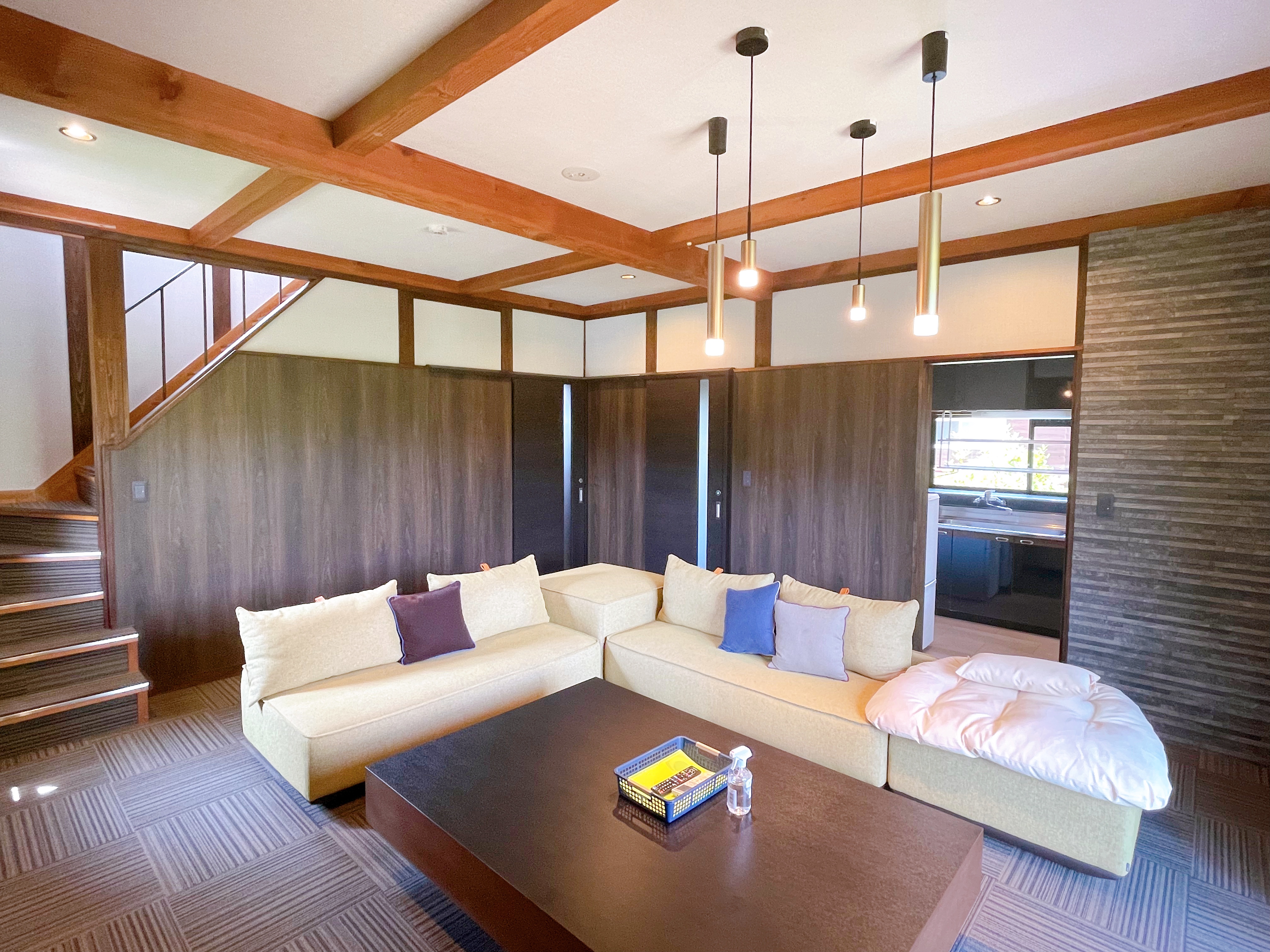 2023年リニューアル【1号棟】WIFI完備のゆったり過ごせる広々リビング