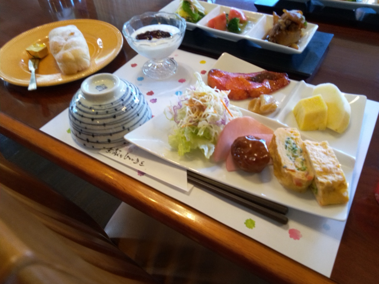 「佐渡島の金山」世界遺産登録１周年記念 【白銀世界】自家製食材を使用した自慢の朝御膳