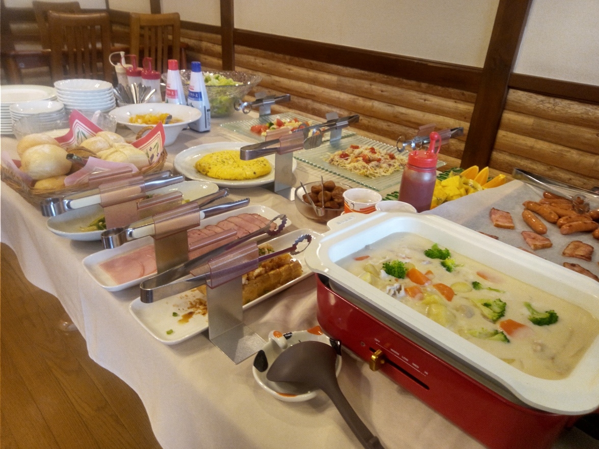 「佐渡島の金山」世界遺産登録１周年記念 【白銀世界】自家製食材を使用した自慢の朝御膳