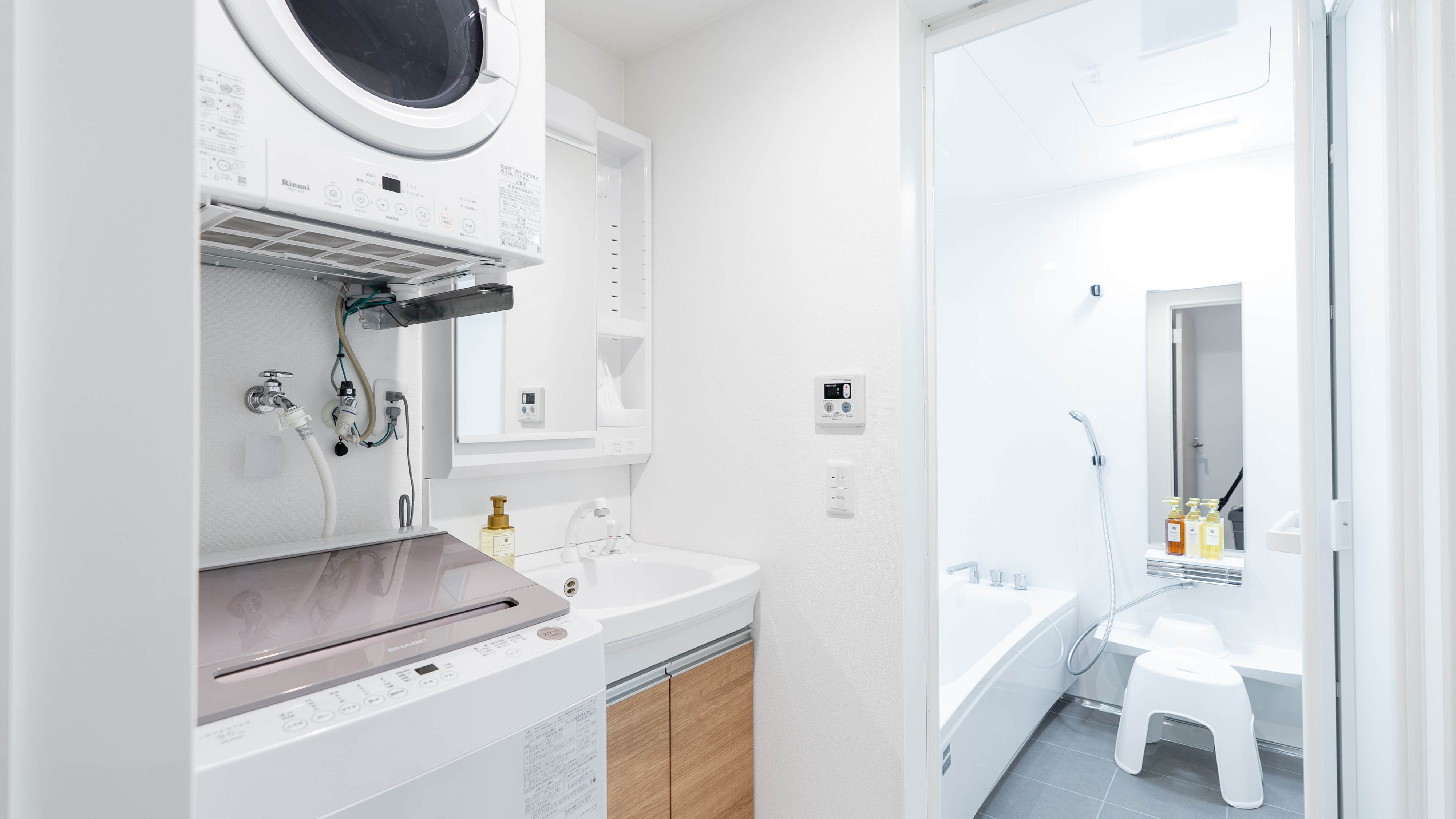 B棟：バスルーム