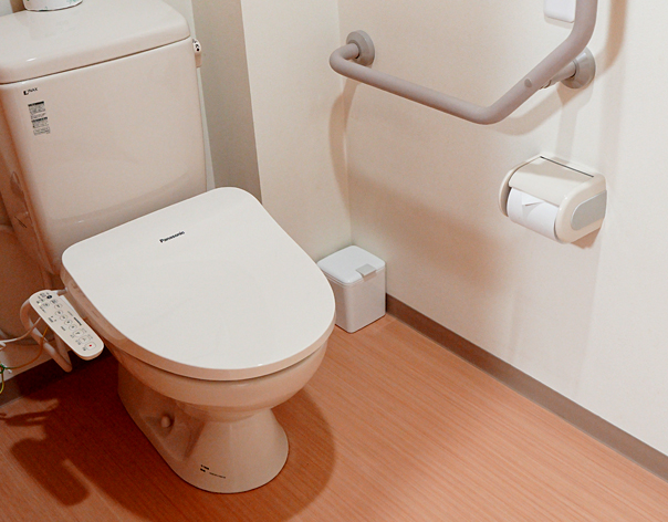 洗浄機能付きトイレ
