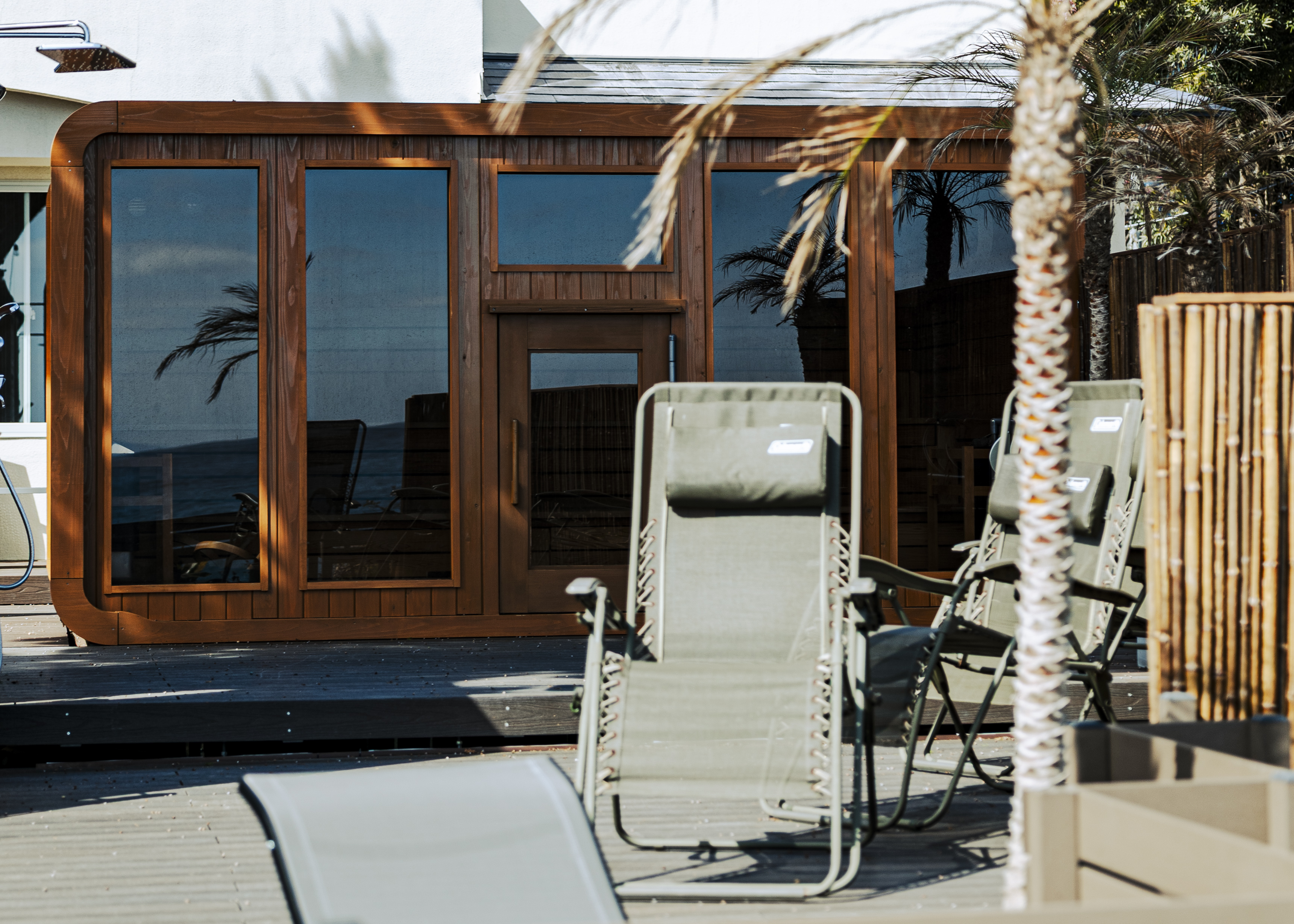 入田浜を眺めながら入ることのできる当館自慢のサウナになります。