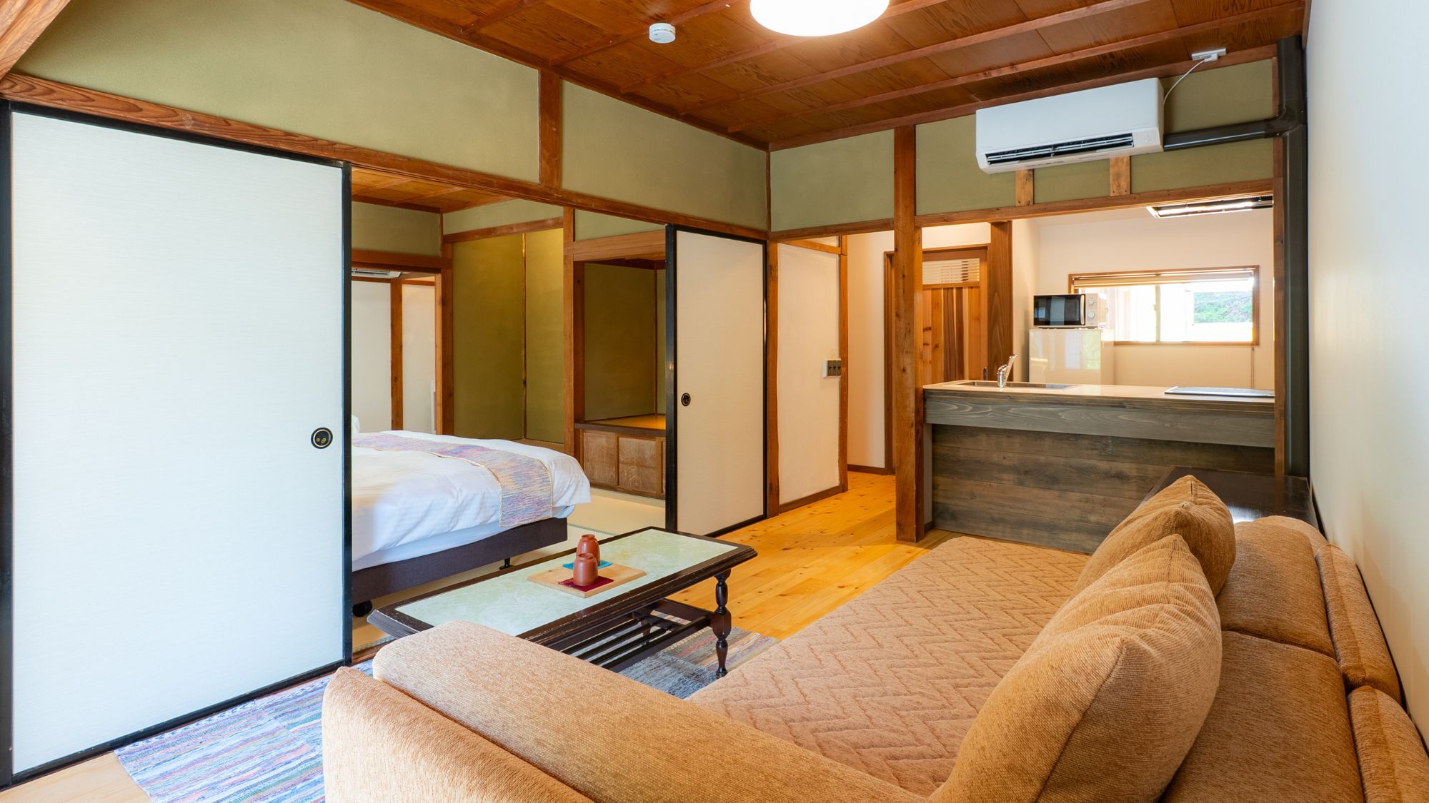 はなれ　山之神　月　客室