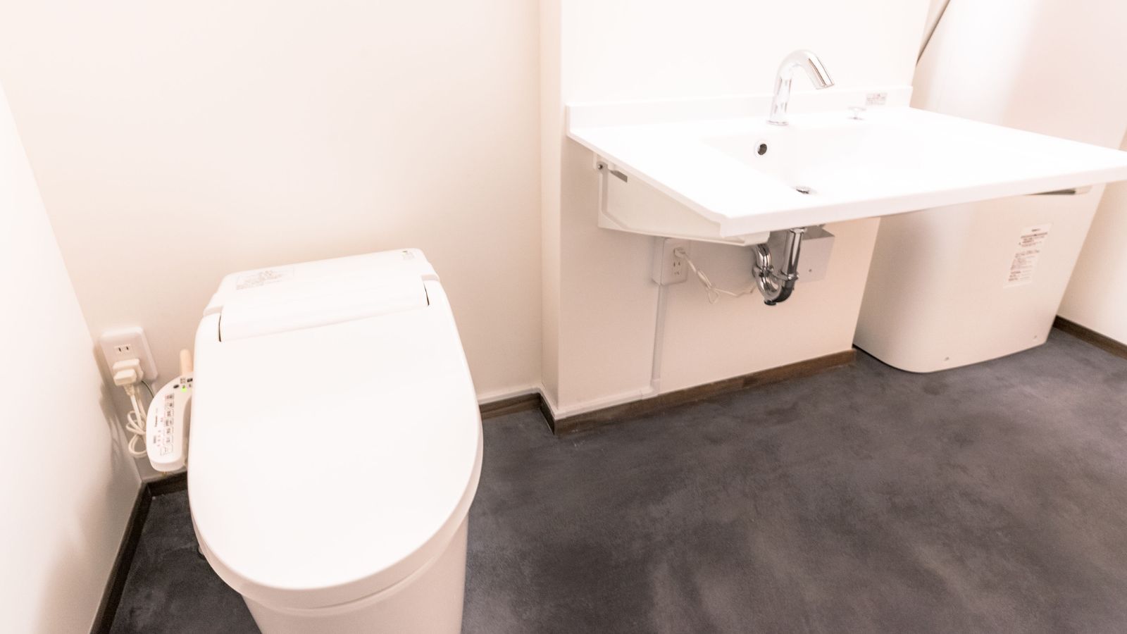 清水家棟　お手洗い