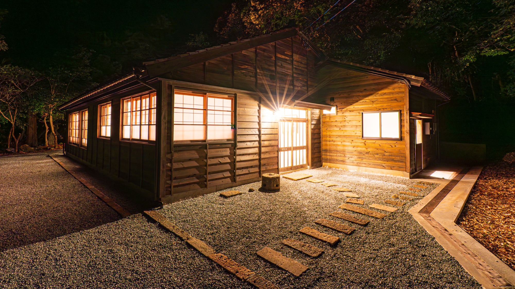 はなれ　山之神　星　客室