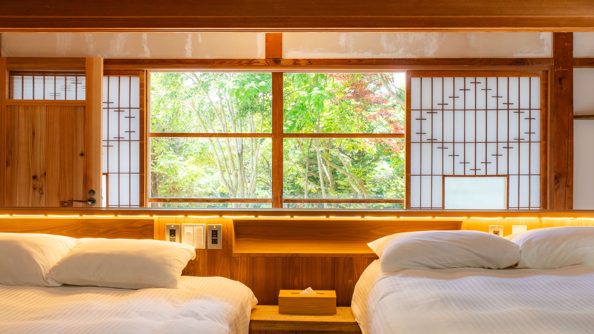 はなれ　山之神　月　客室