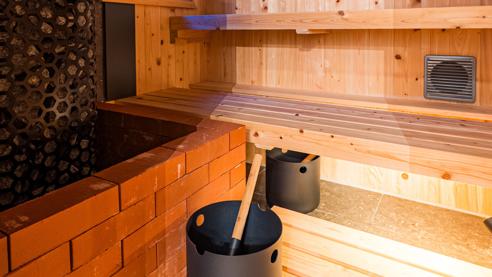 はなれ　山之神　星　客室