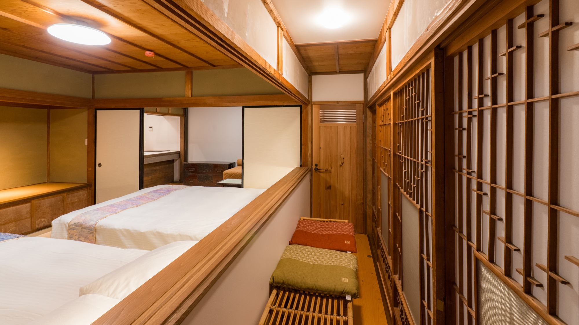 はなれ　山之神　月　客室