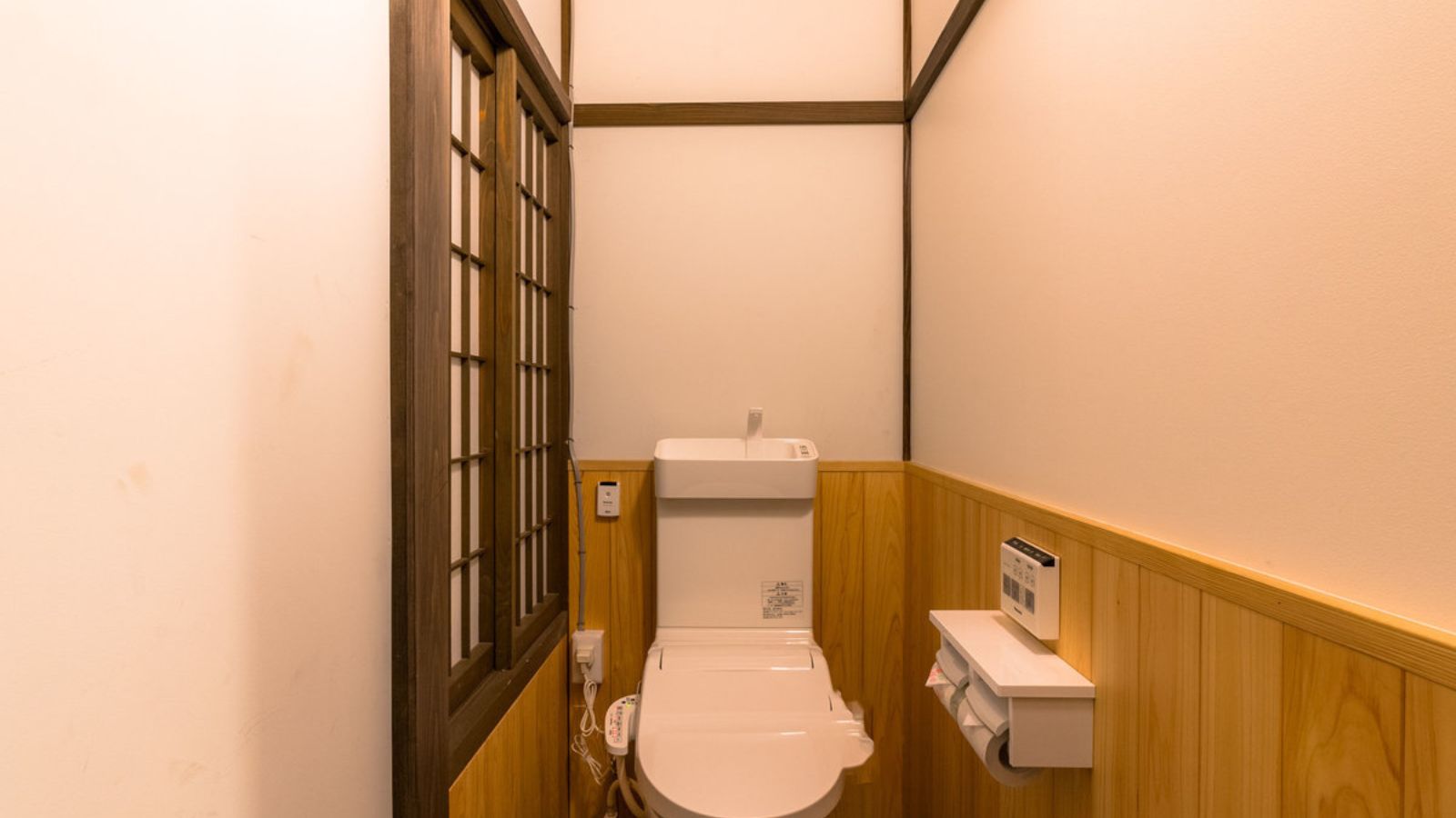 はなれ　山師　新五郎　お手洗い