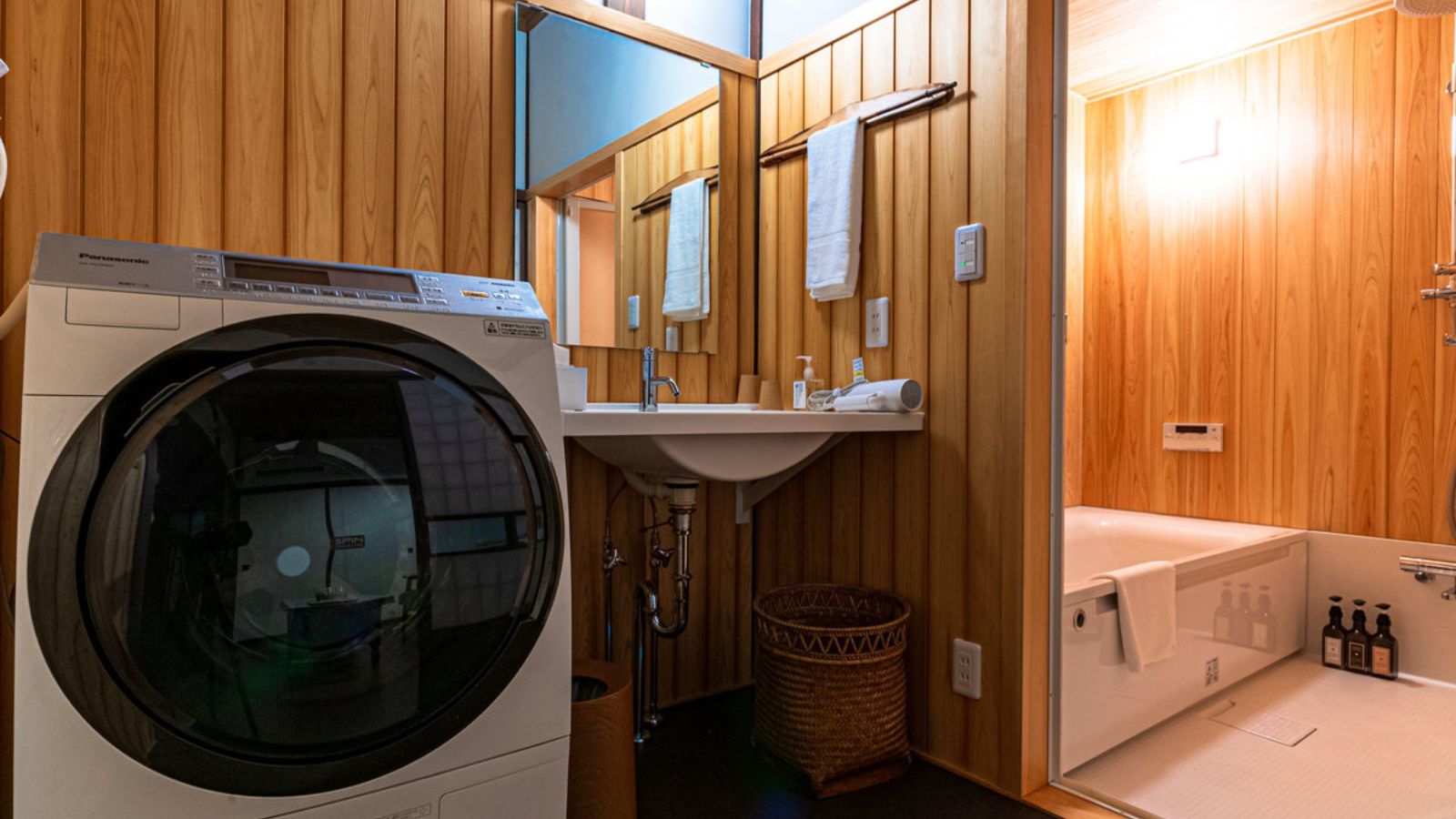 はなれ　山師　新五郎　洗面所