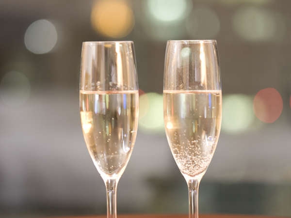 【いい夫婦・いい場所・いい時間プラン】２人の歴史を語りましょう♪スパークリングワイン付★11時アウト