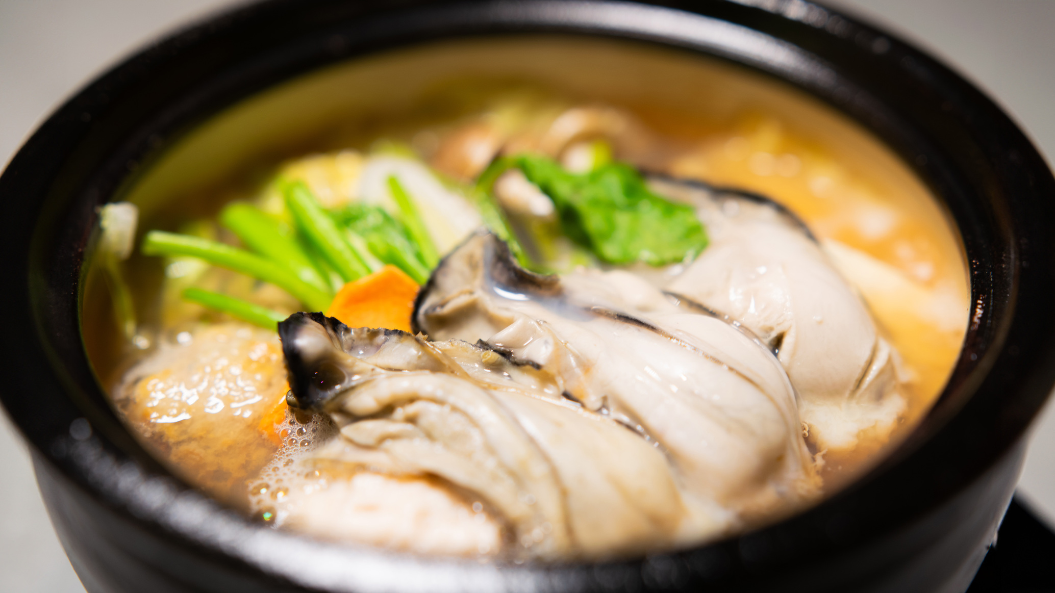 （3月）日にち限定【牡蠣鍋と鯛釜飯の満福膳】料理を控えめに、リーズナブルに楽しむ。9，900円〜