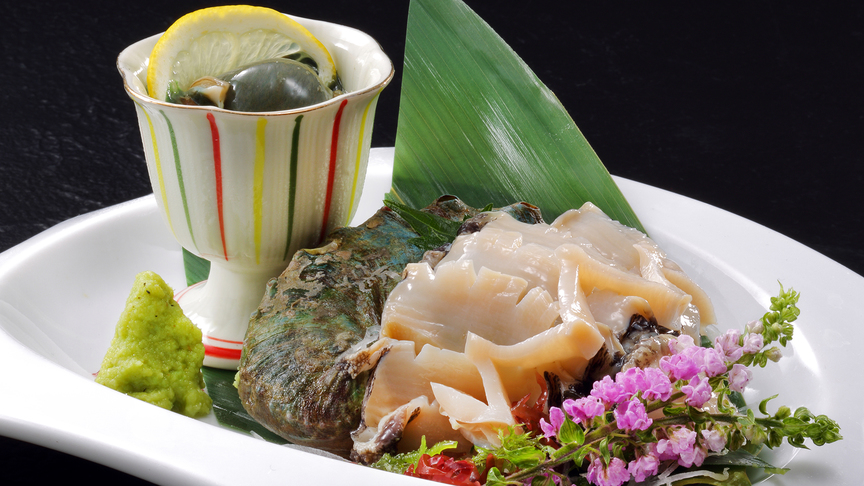 【鮑踊り焼・鮑お造りプラン】鮑は贅沢2個付！「ふわふわ食感」と「コリコリ食感」どっちも楽しめる！