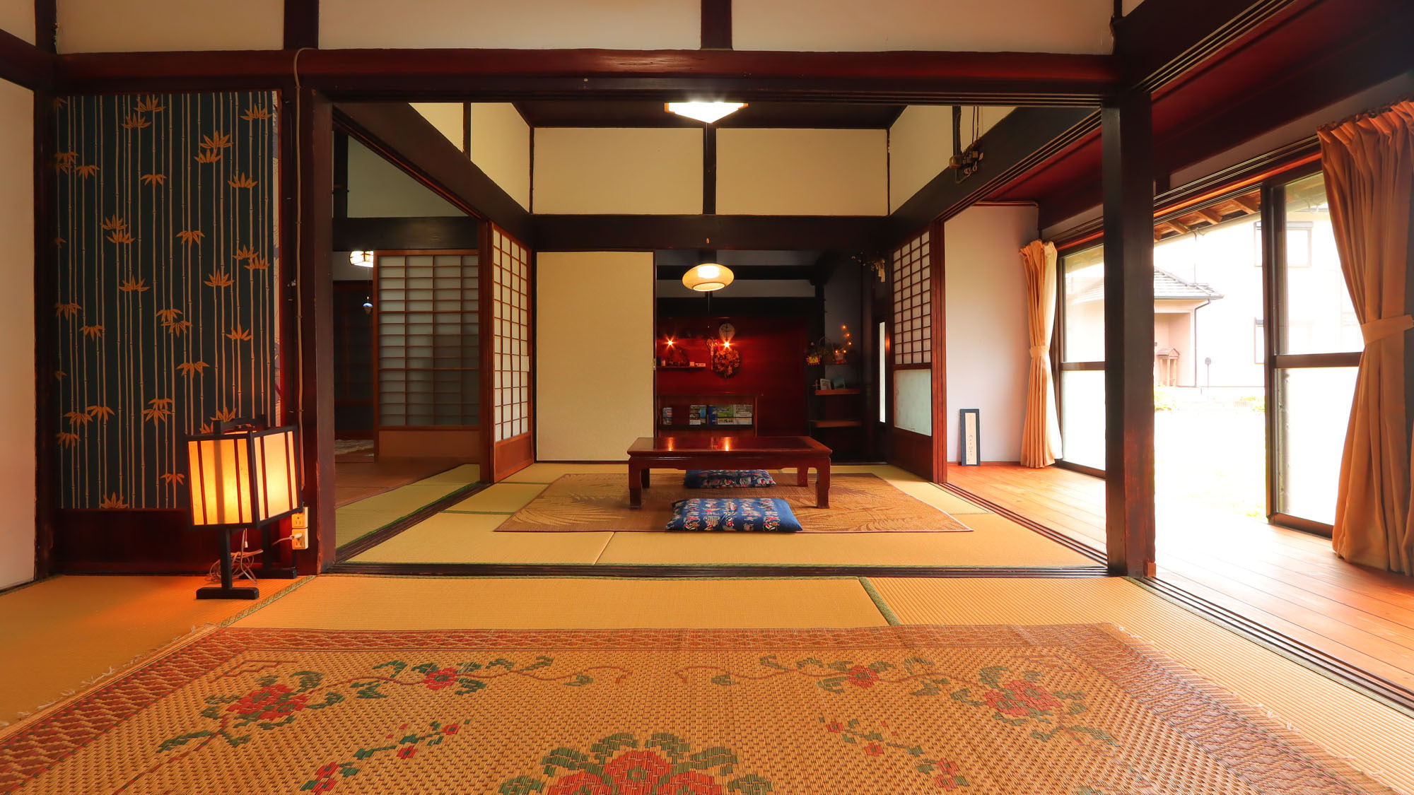 【母屋古民家1棟貸し】懐かしさを感じる情緒ある雰囲気をお楽しみください。