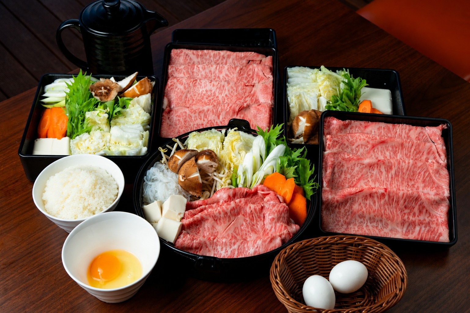 【オールインクルーシブ(食材のみ)甲州牛すき焼き＋朝食】富士山の見える露天風呂・サウナ付きプラン