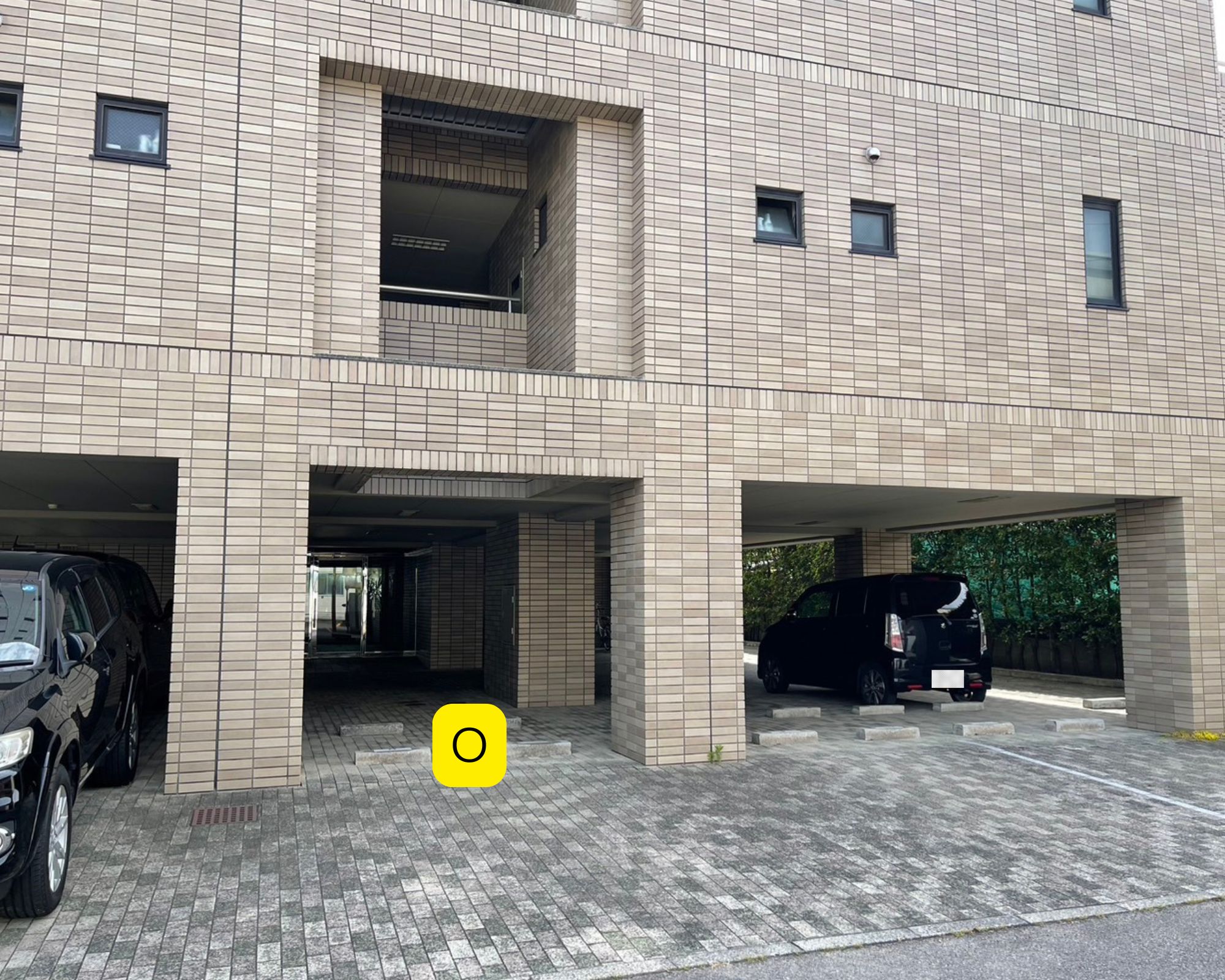 西側駐車場　O
