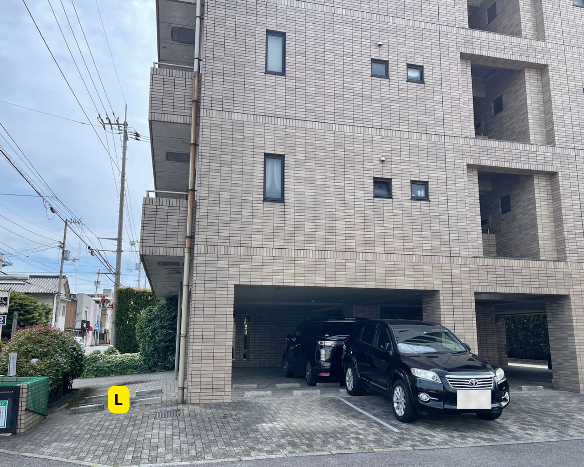 西側駐車場　L