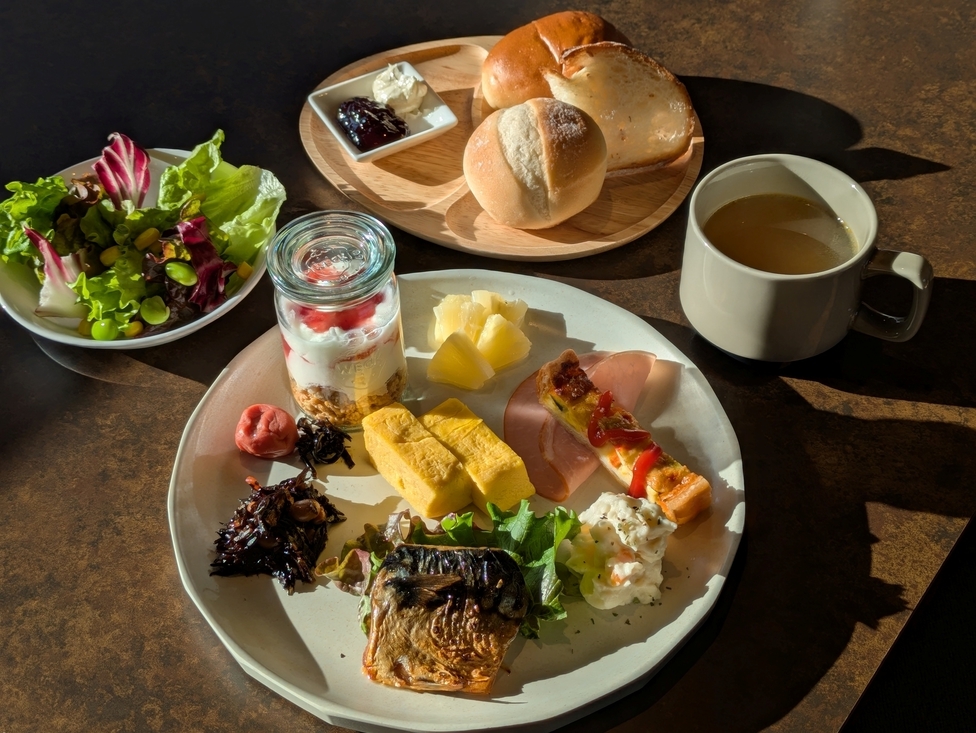 【さき楽60／朝食付】読書で夜更かししてもご朝食で元気な一日に！早期ご予約でゆとりのあるご旅行