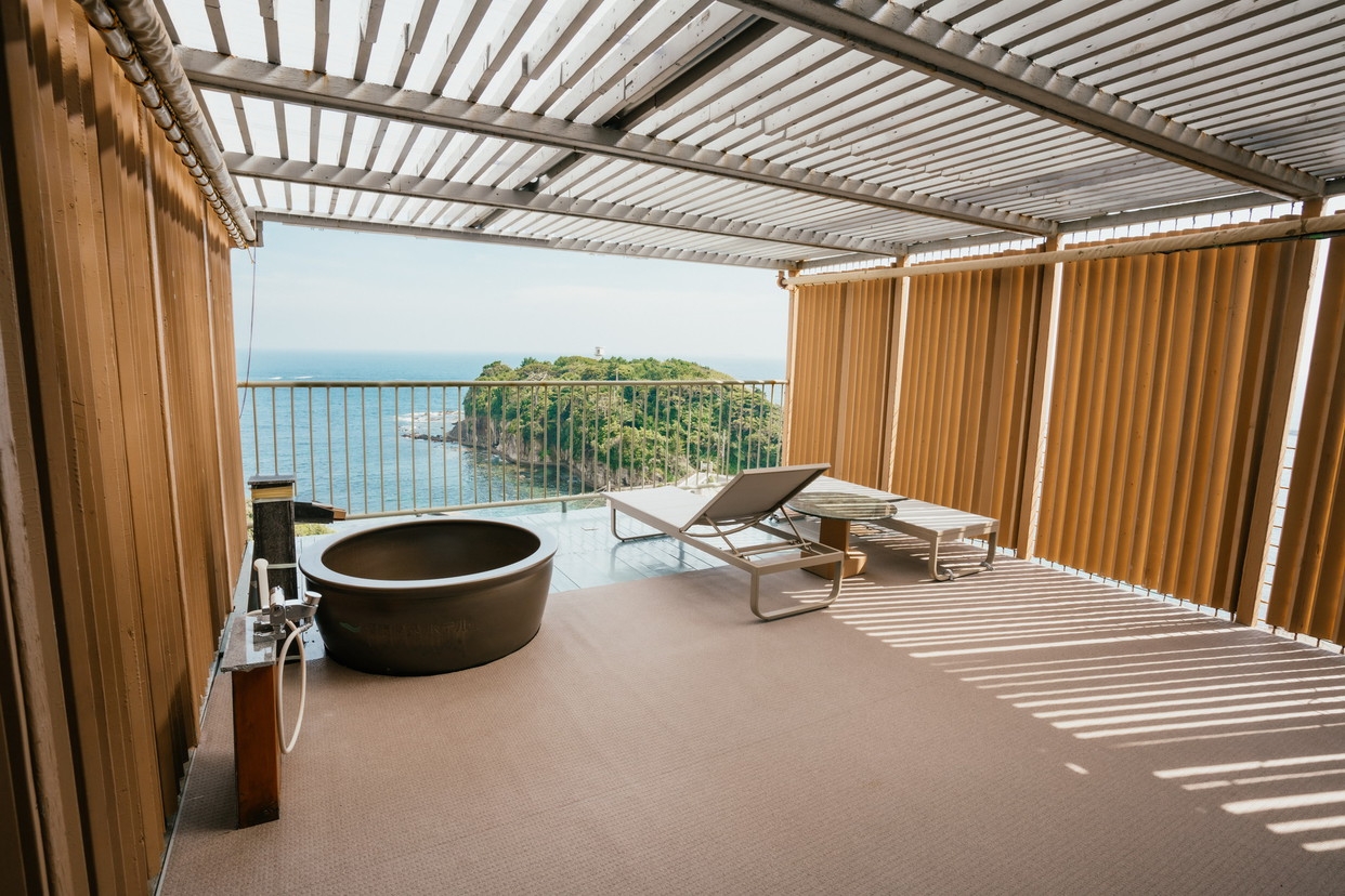 オーシャンビュー洋室露天風呂付キングベッド（幅2.0m)　夕食　朝食付