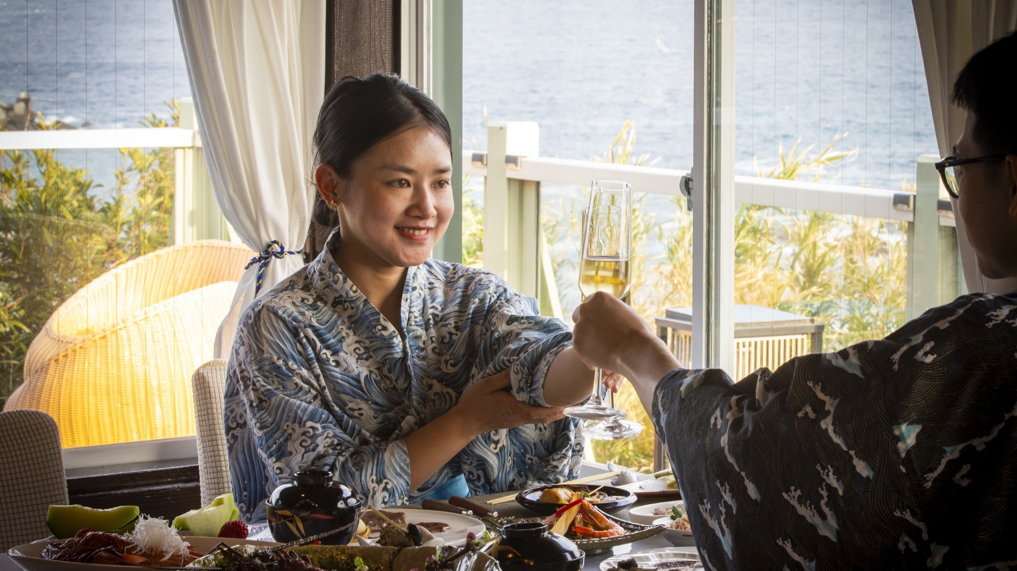 【早期割30】《グレードアップ》伊勢海老入り旬魚のお刺身盛り｜朝食ビュッフェ｜全室オーシャンビュー♪