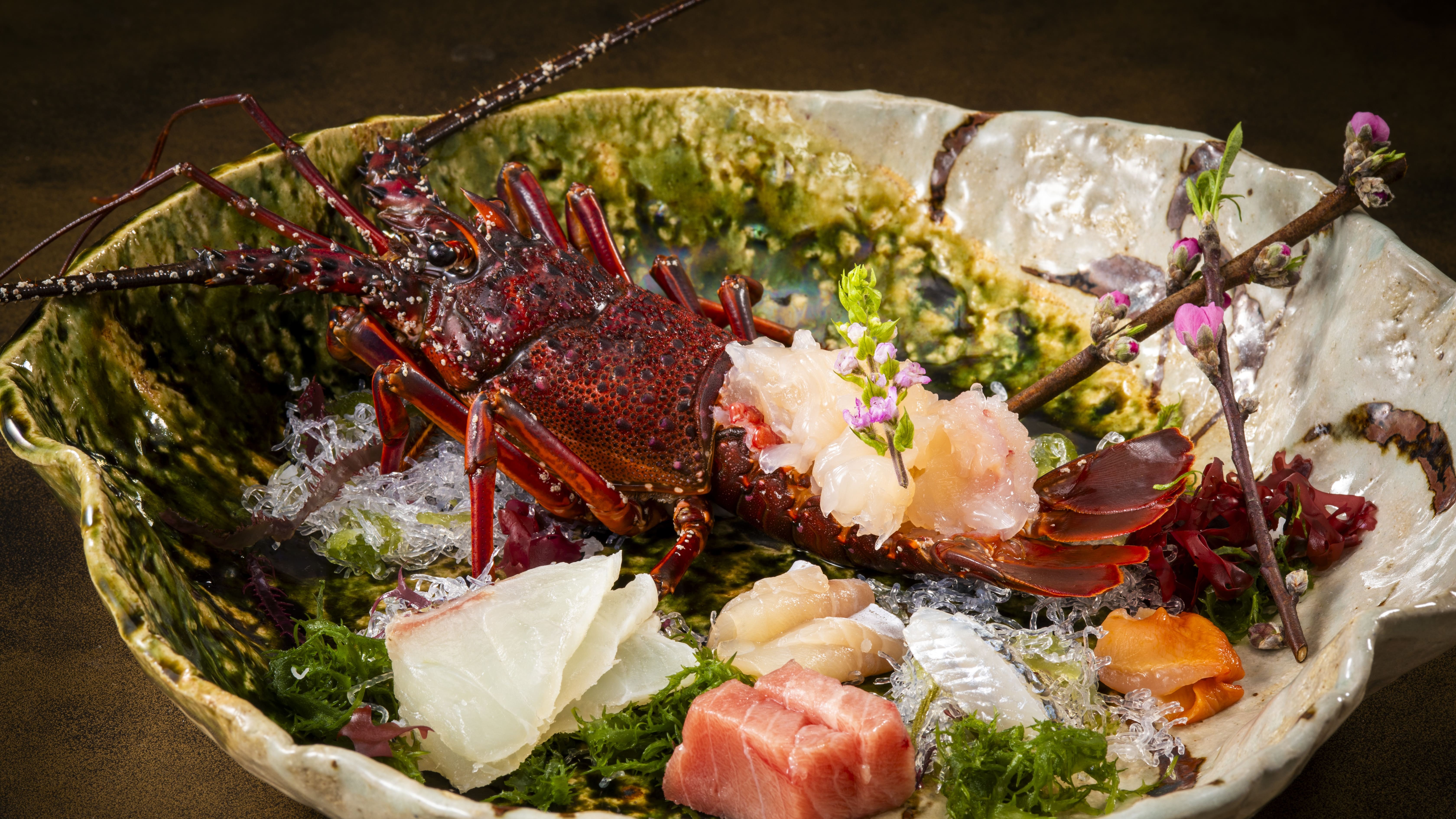 【お食事一例】伊勢海老入りお造り盛り合わせ