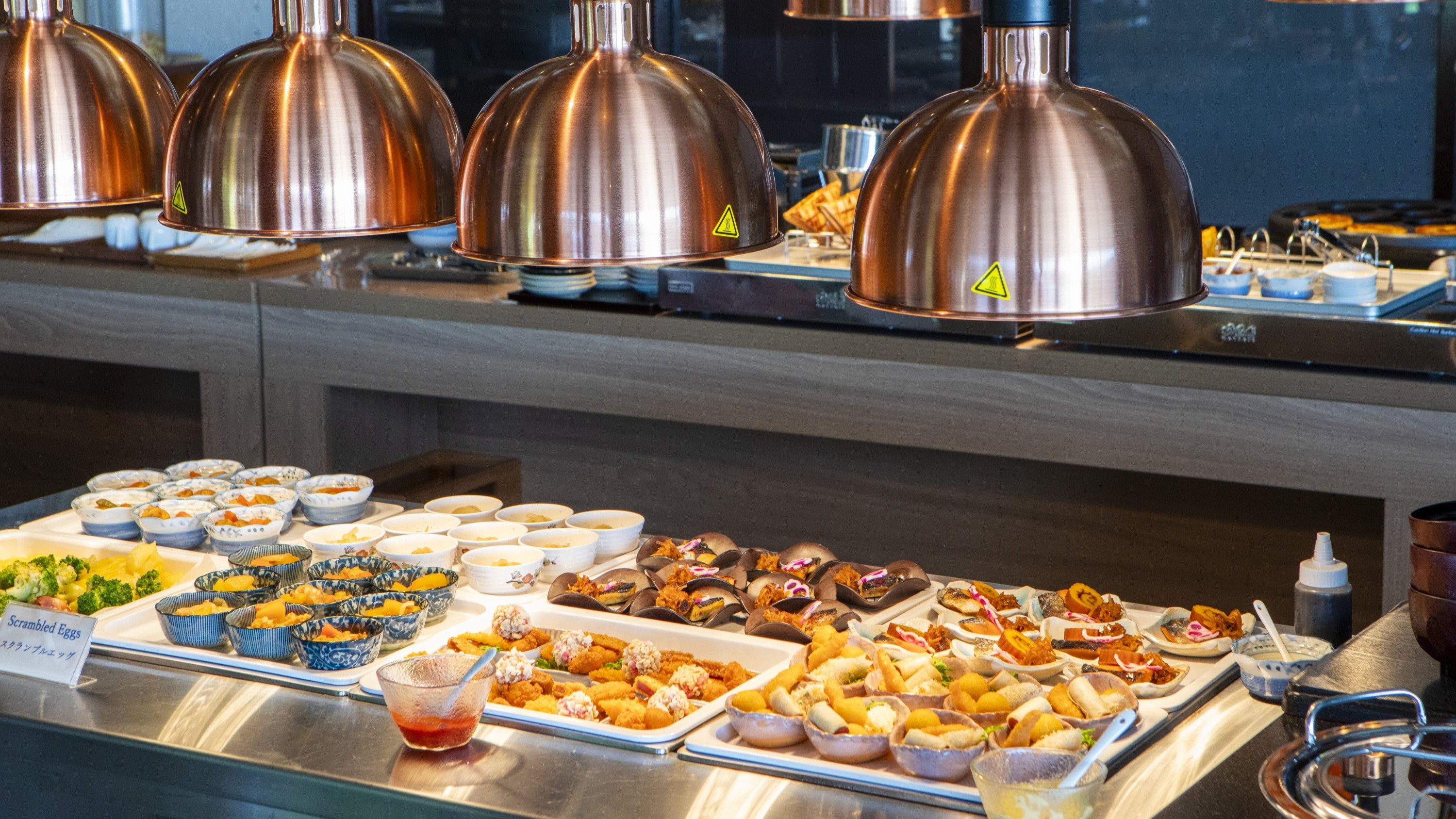 【朝食ビュッフェ】料理長の手作りの逸品が並ぶ和洋折衷のビュッフェ