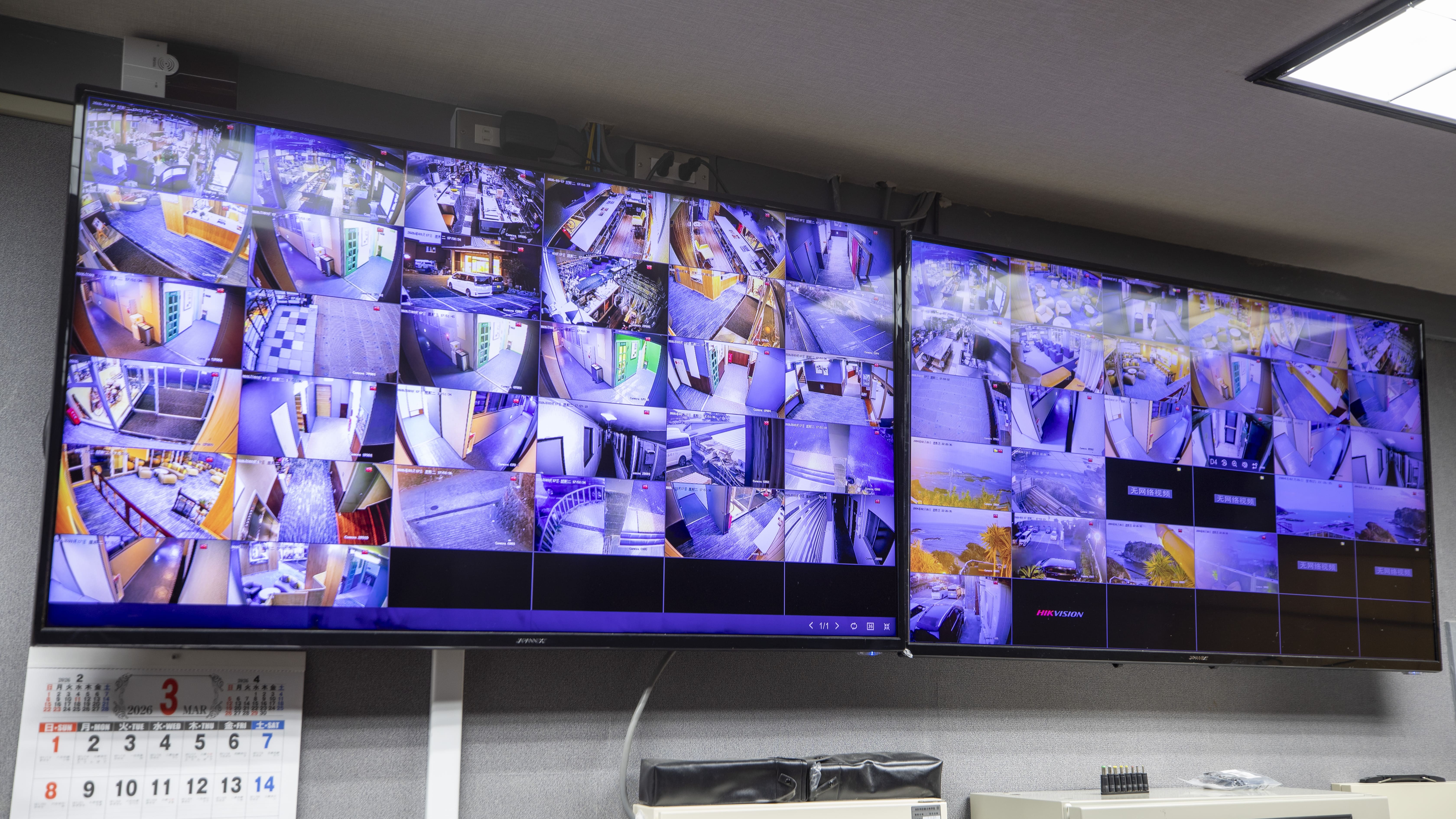 館内共有スペースには監視カメラを配置し、お客様の安心安全な滞在をお約束します。