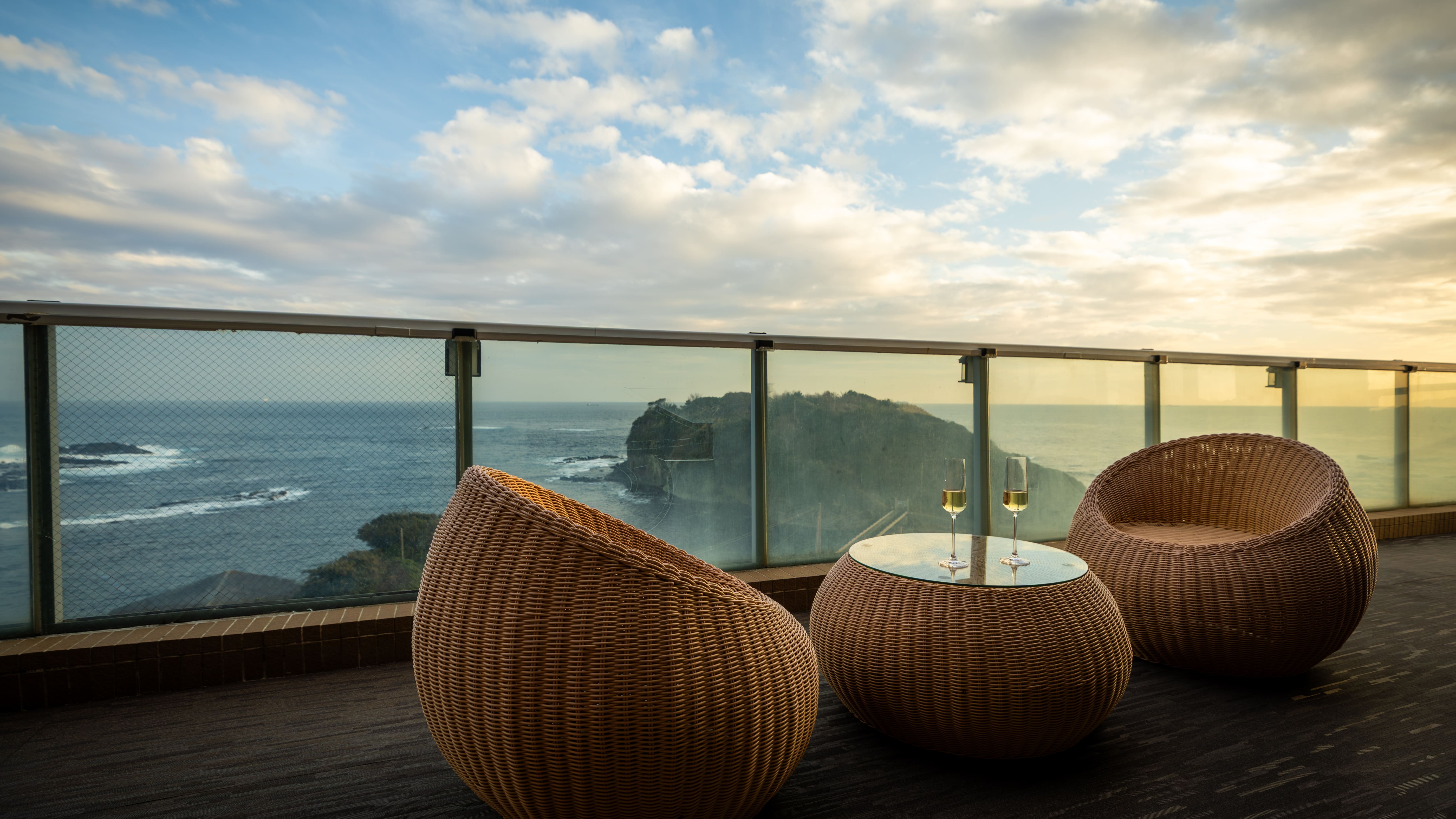 【ラウンジテラス】オーシャンビューの絶景