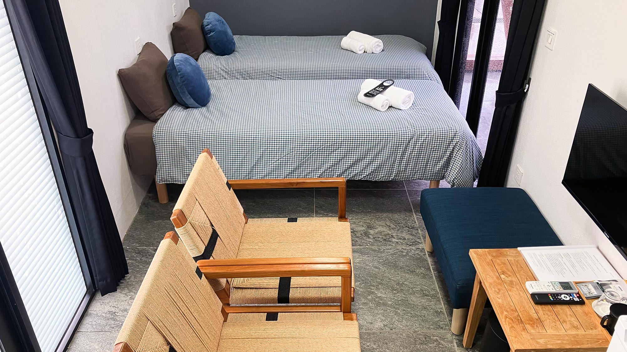 ・【Room BLUE】ベッドでゆっくりおやすみください