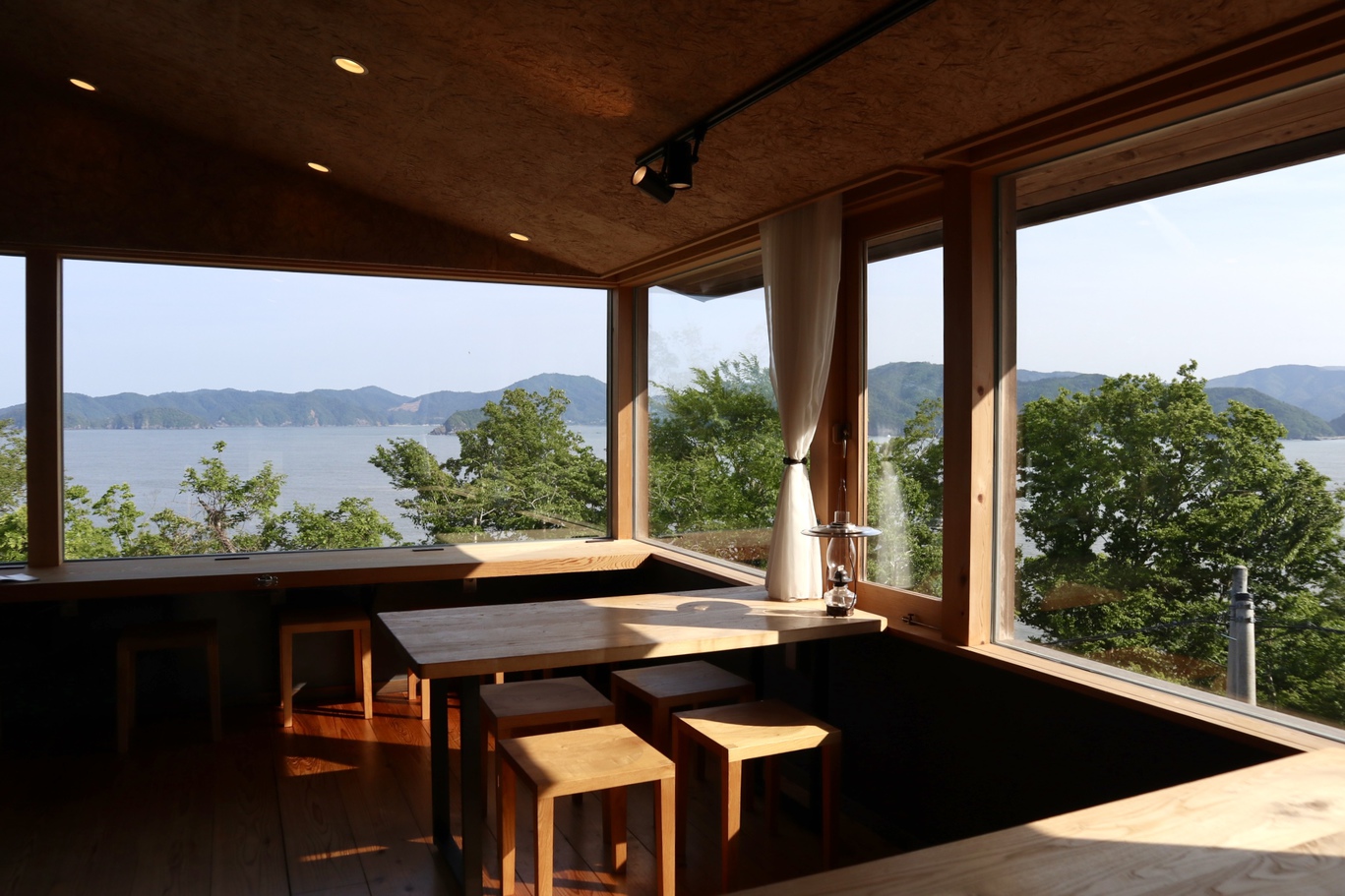 【連泊割り｜素泊まり】平日限定で約30％お得！愛犬や愛猫とゆっくりするほどお得なご褒美一棟貸しステイ