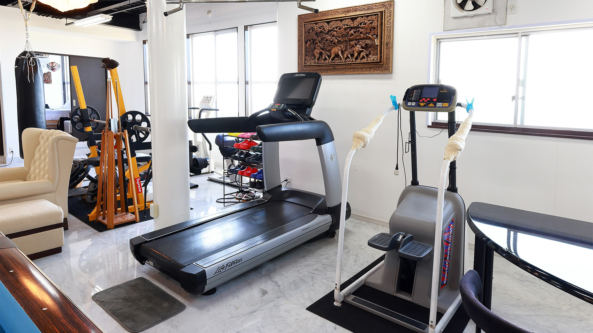 【1階ホール】ランニングマシーン