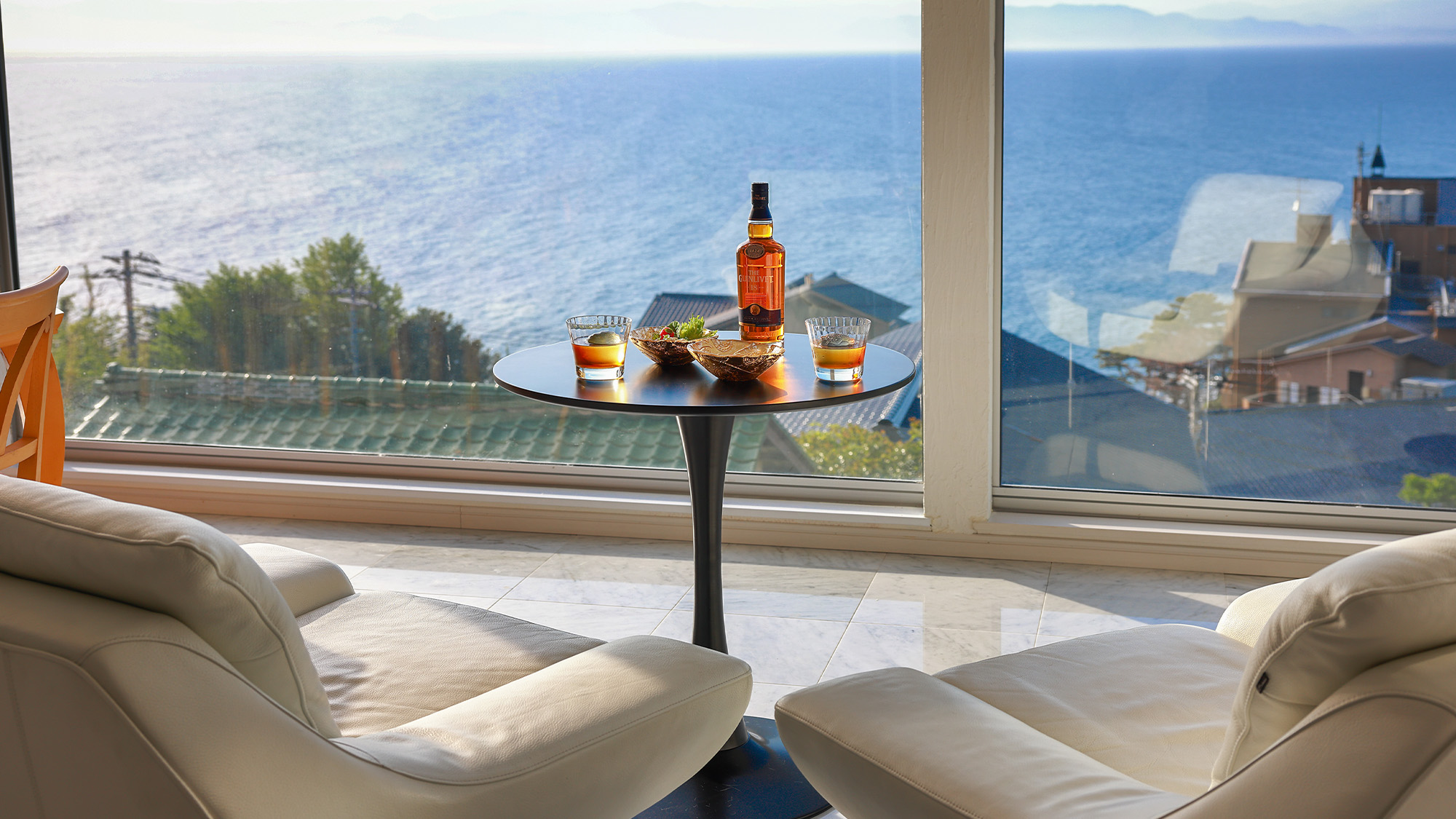 【酒類】日本酒・ウィスキーなど各種ご用意。ボトル（瓶など）での販売になります。