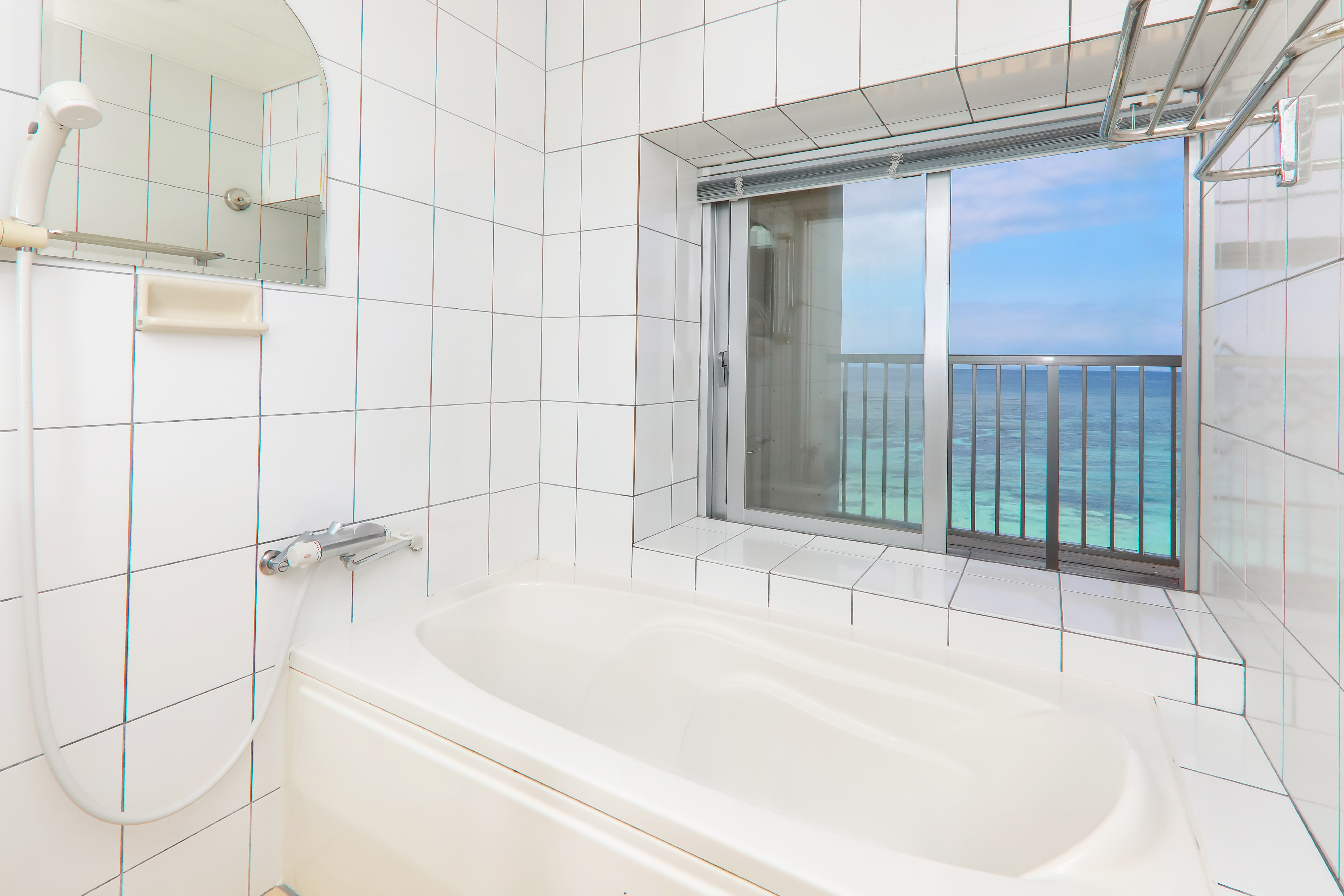 別館客室バス共通（海側）