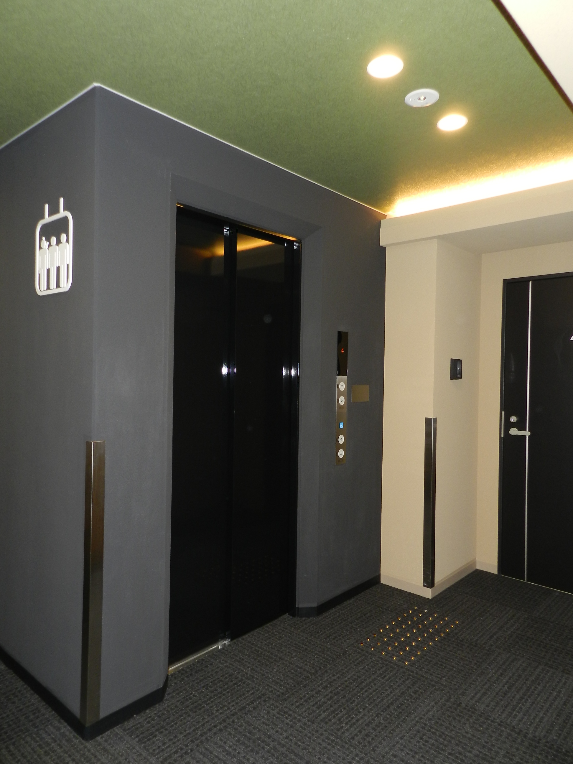 エレベーターホール